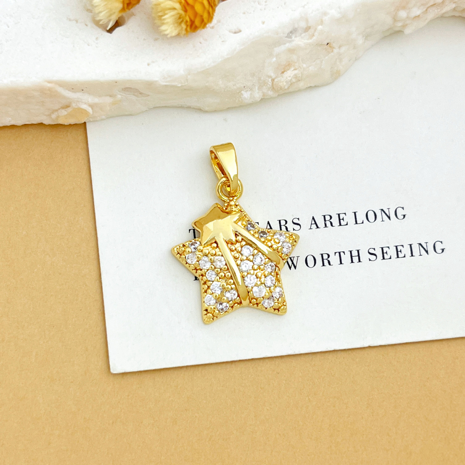 10:Xl4085 meteor pendant gold