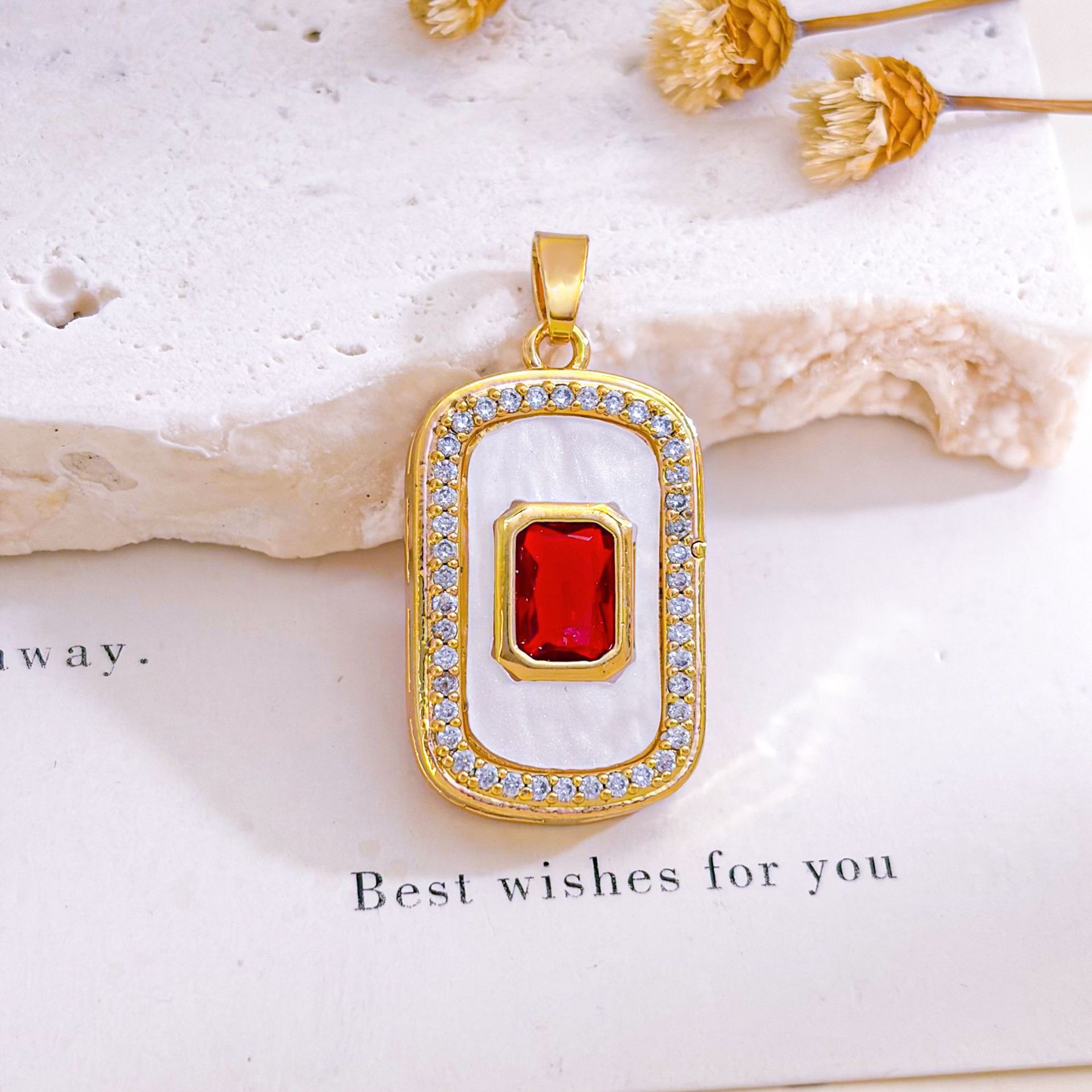 Xl4561 red rectangular pendant gold