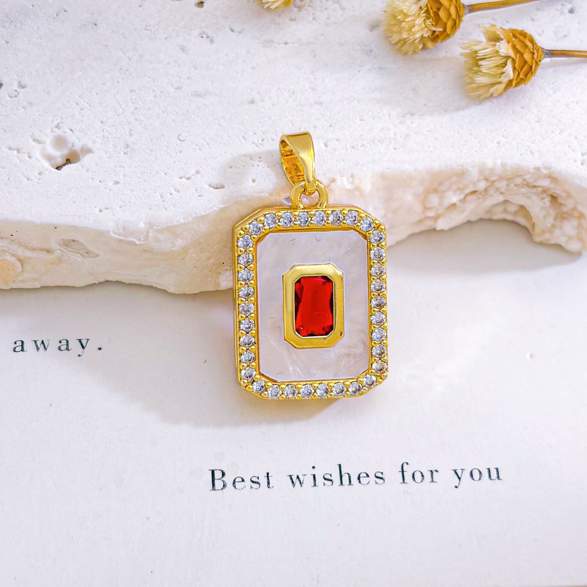 2:Xl4163 red hexagonal pendant gold