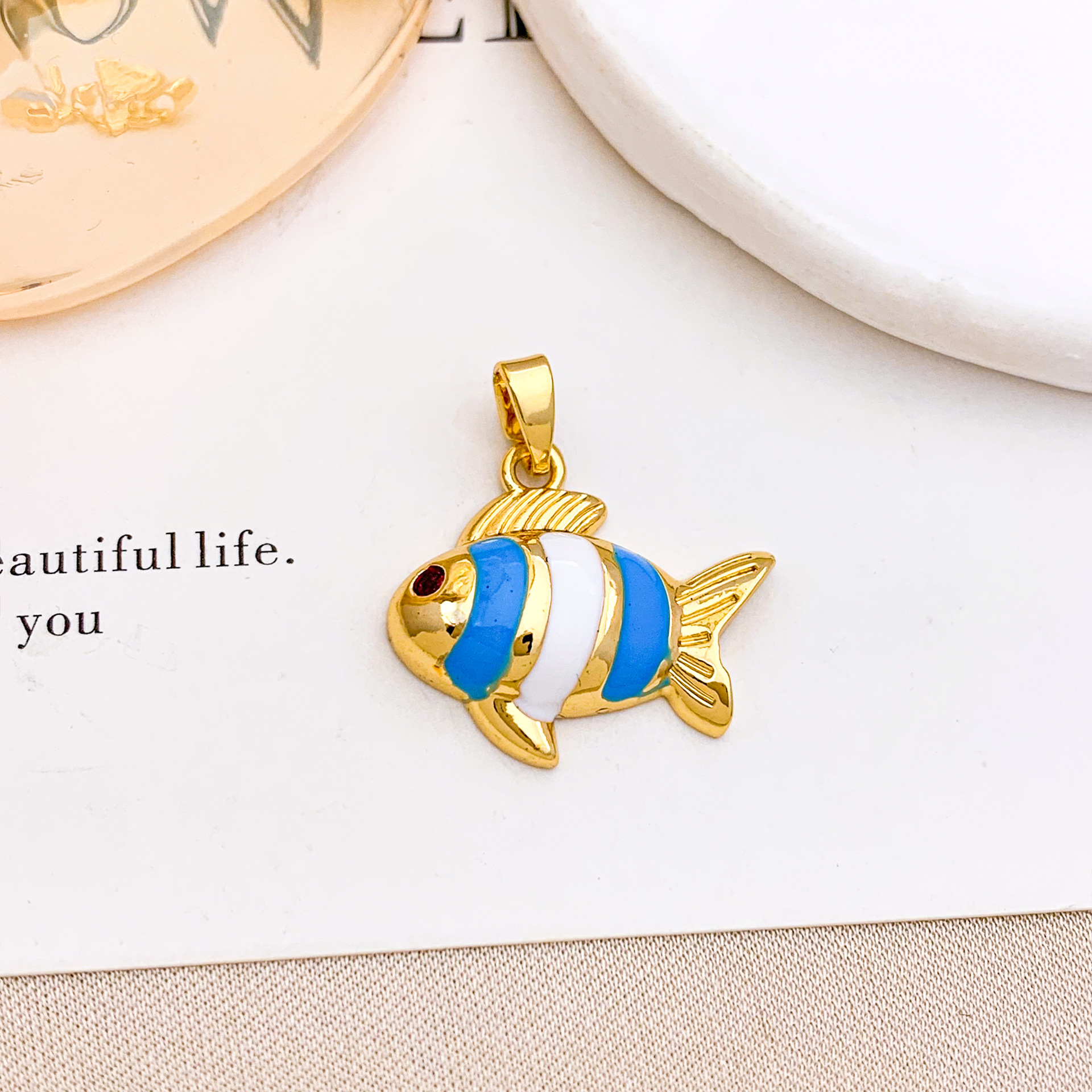 5:15x19mm blue clownfish pendant gold