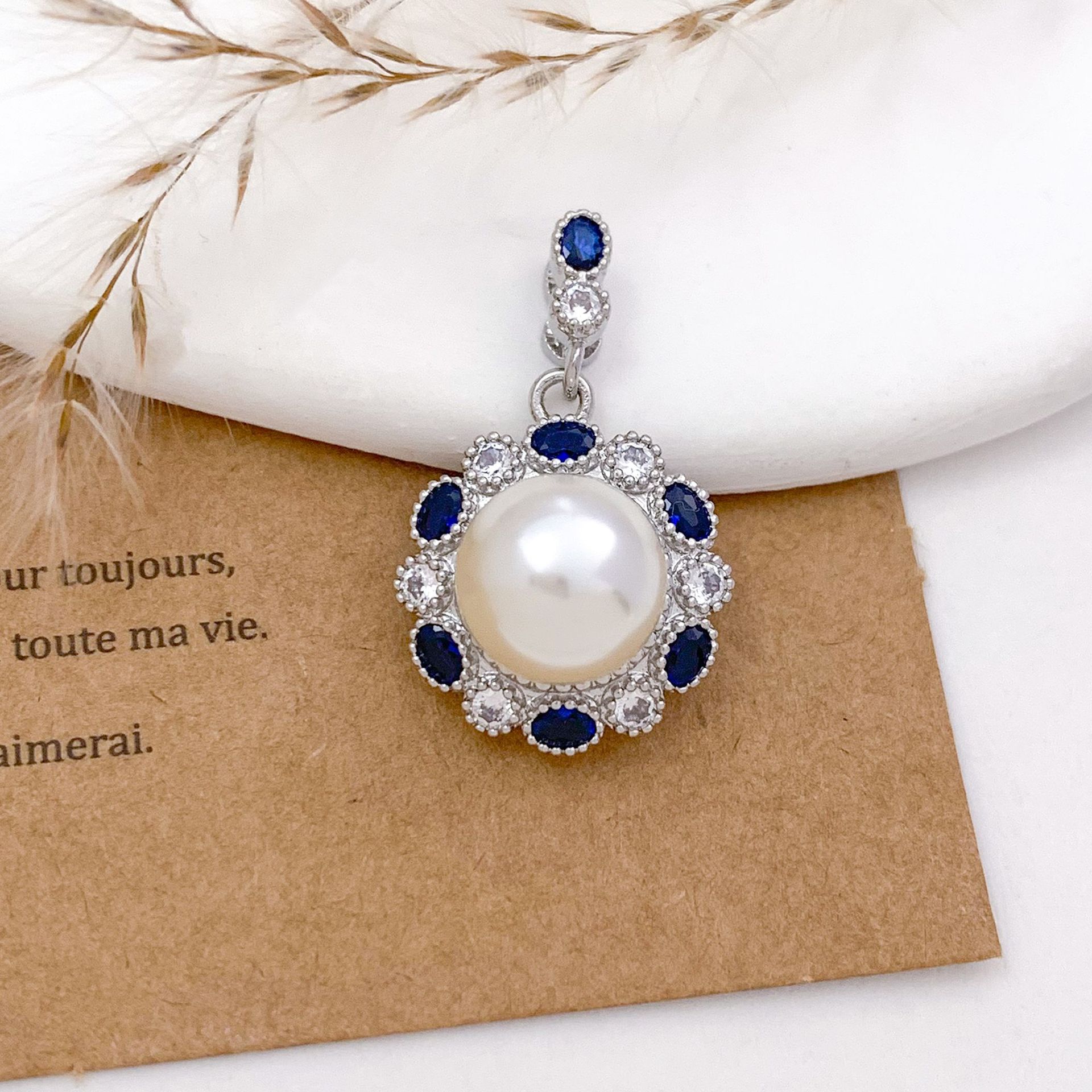 6:Xl1283 vintage blue pendant silver