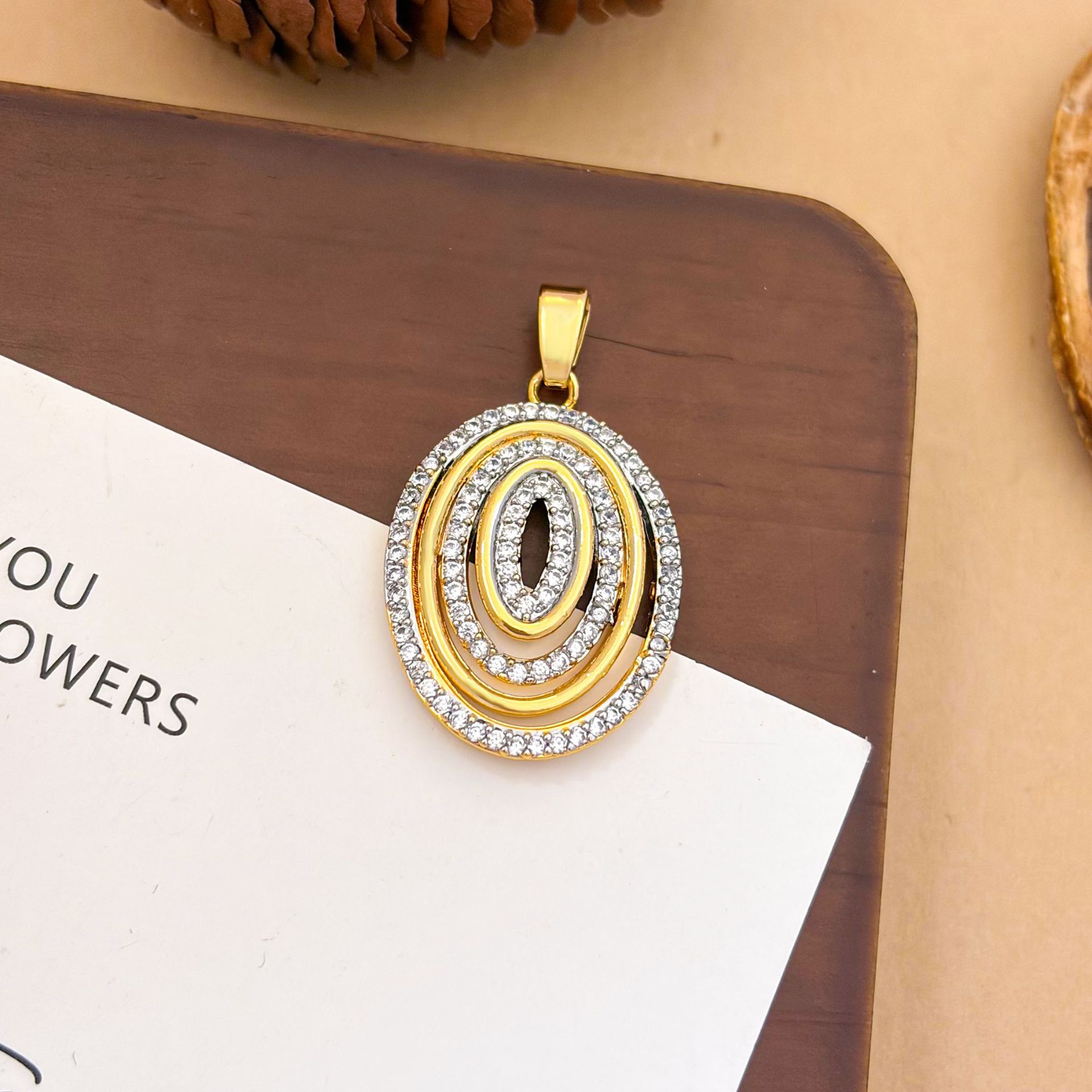 10:Xl3543 oval ring two-color pendant