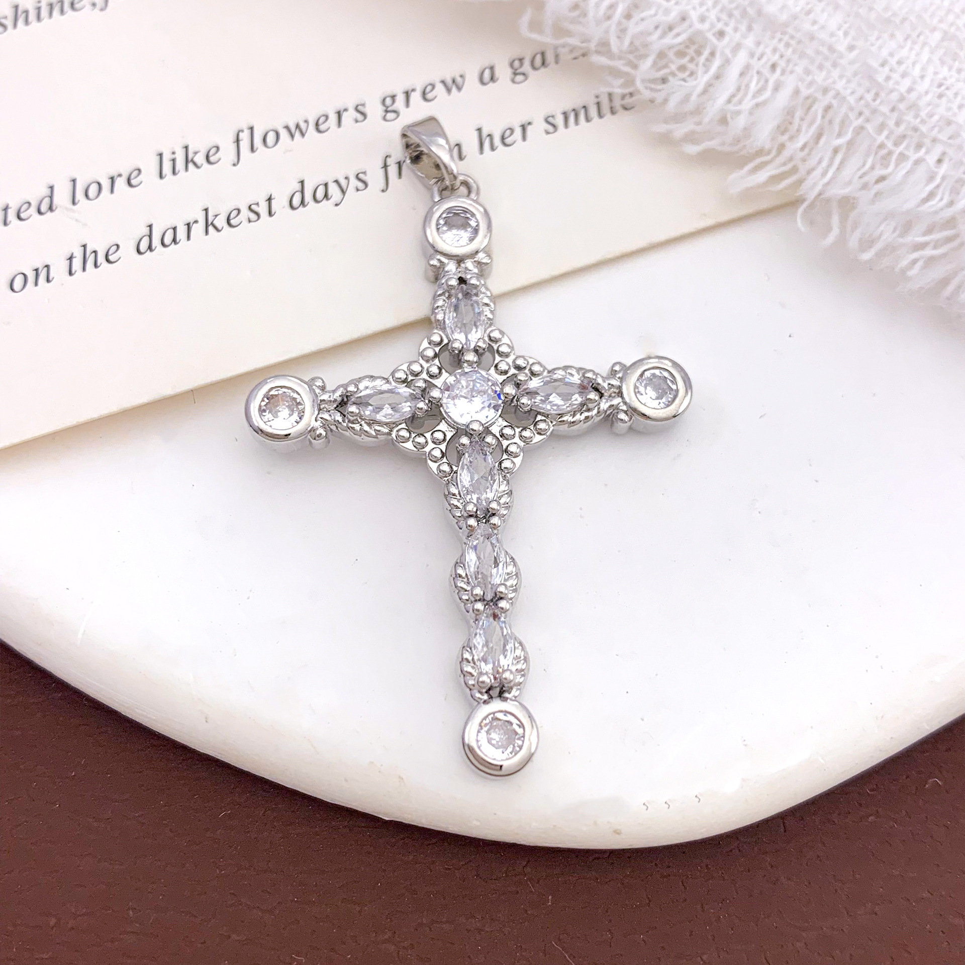 5:Xl700 cross pendant silver