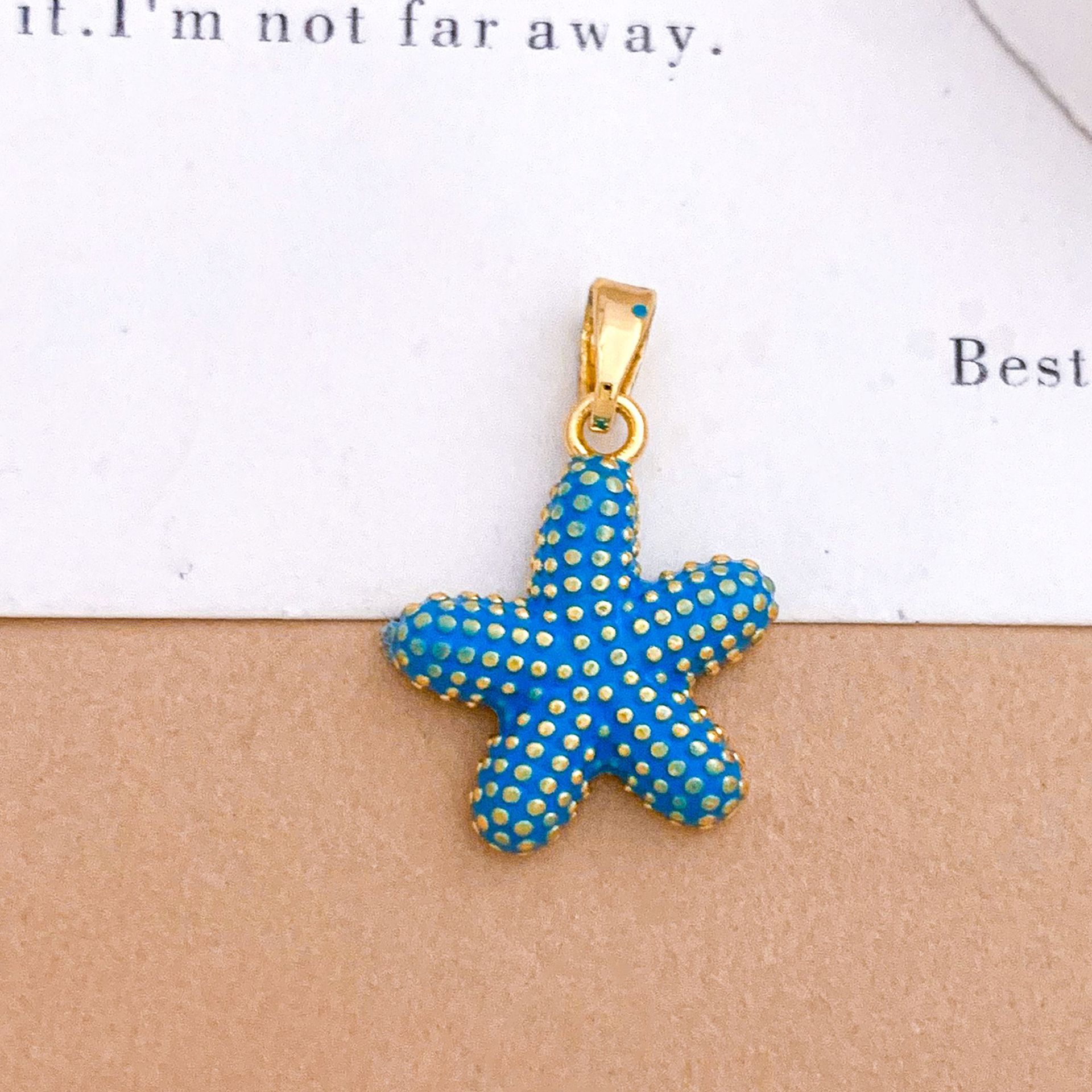 13:4631 chubby starfish pendant - gold