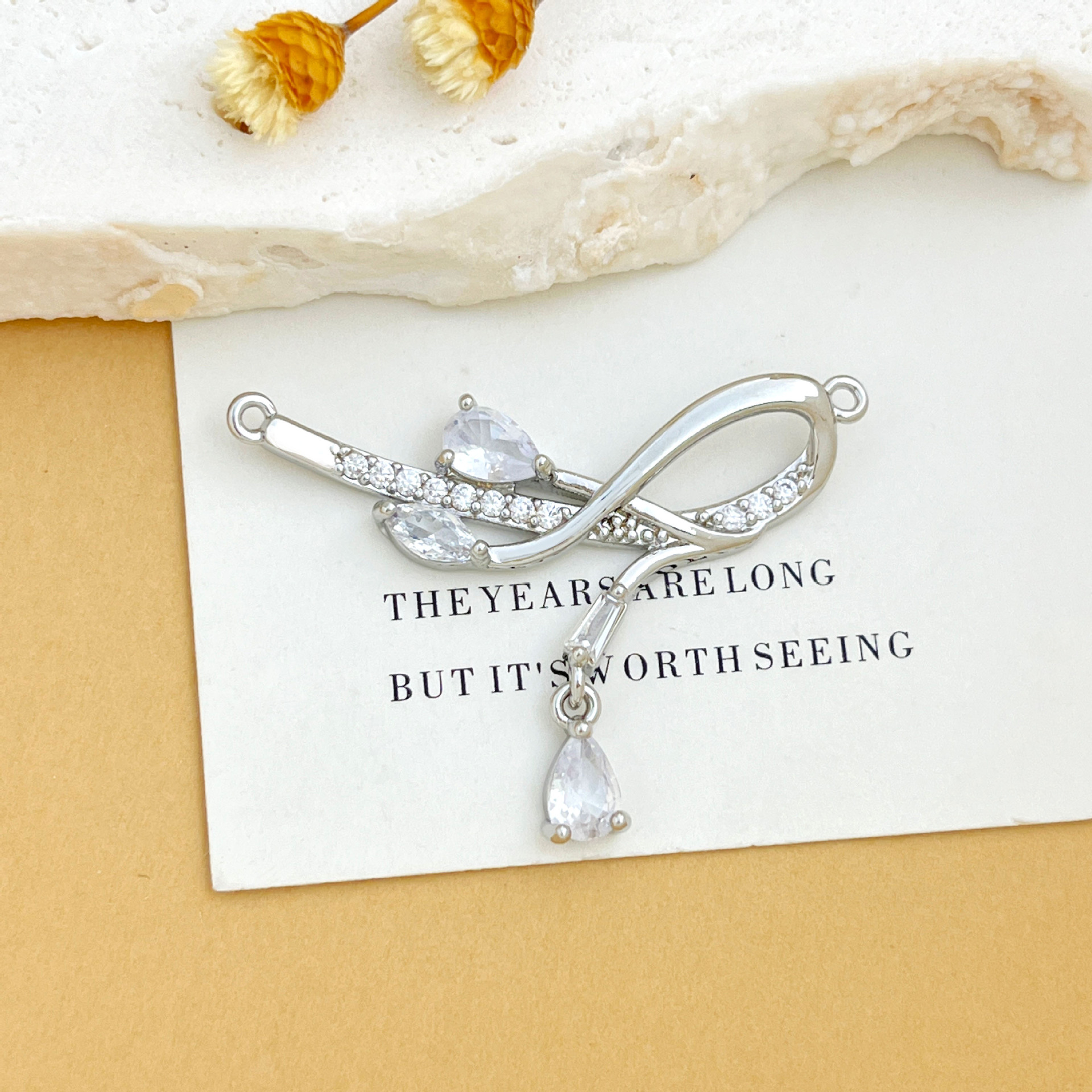 11:Xl6073 bow water drop pendant silver