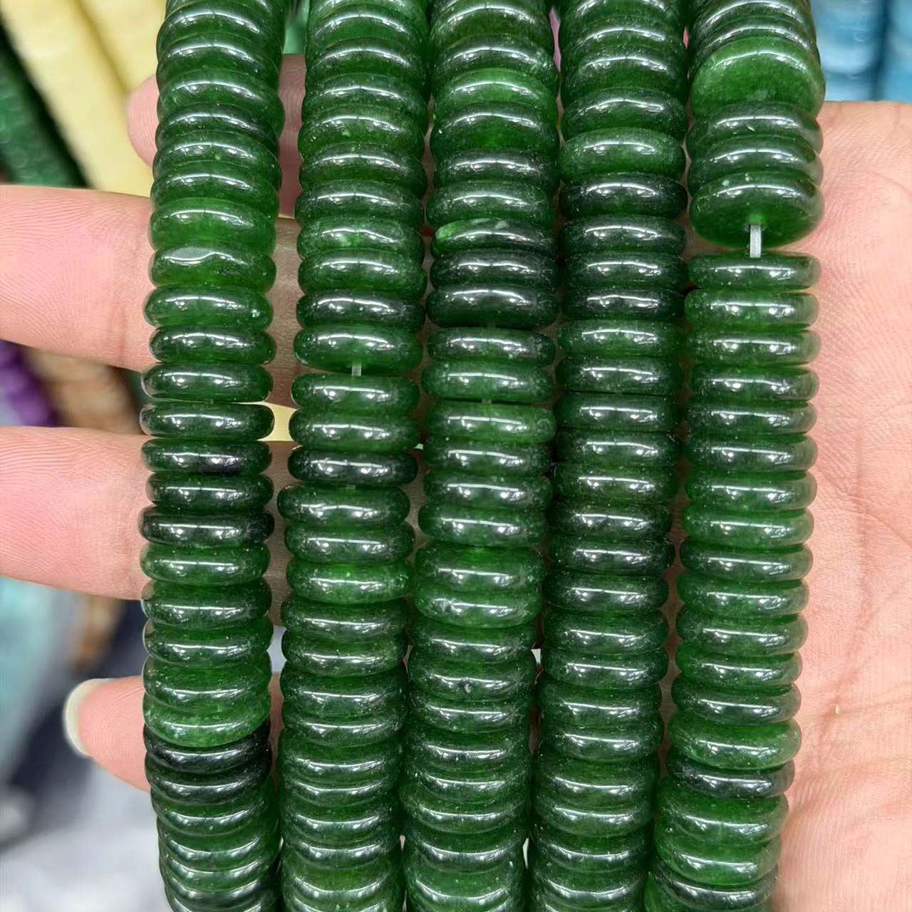 21:Dark green agate