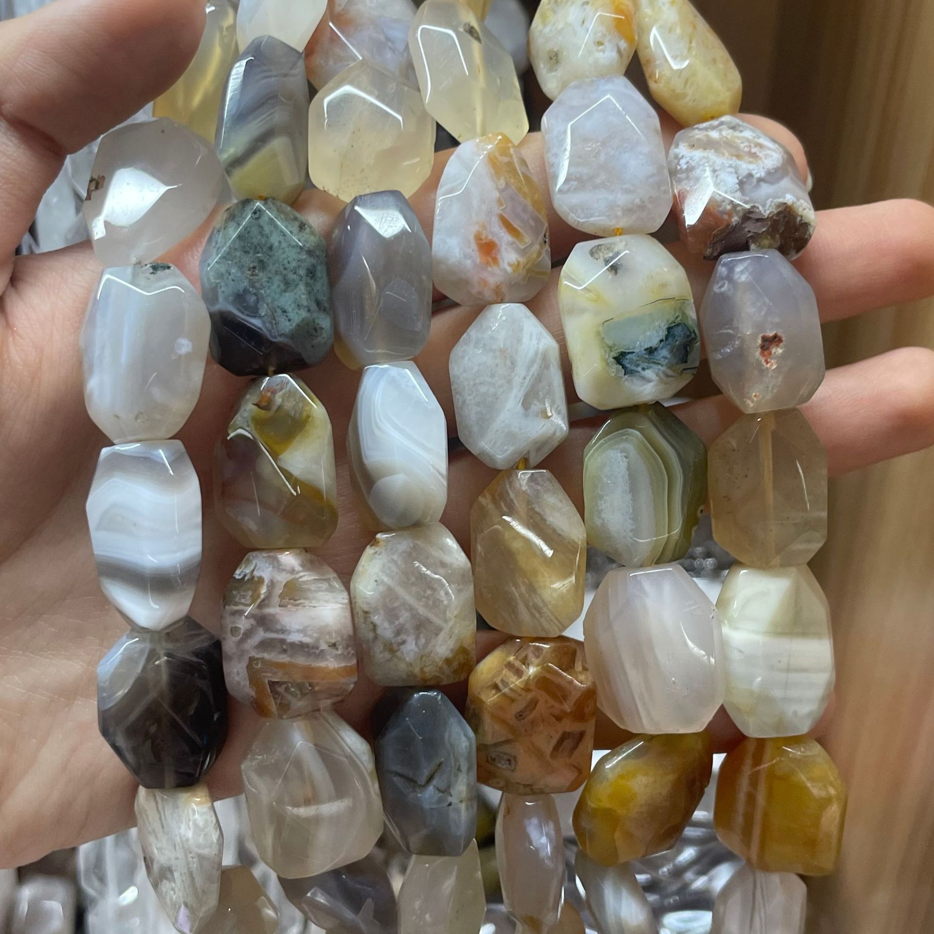 Natural yellow persian gulf agate