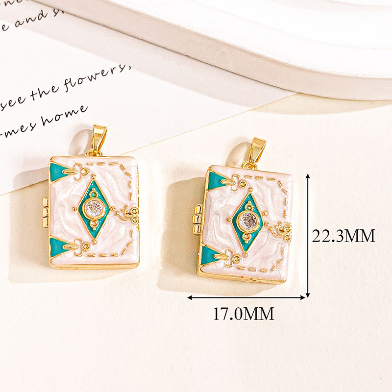 4:Xl4682 diamond-shaped gold and white photo clip pendant can be opened
