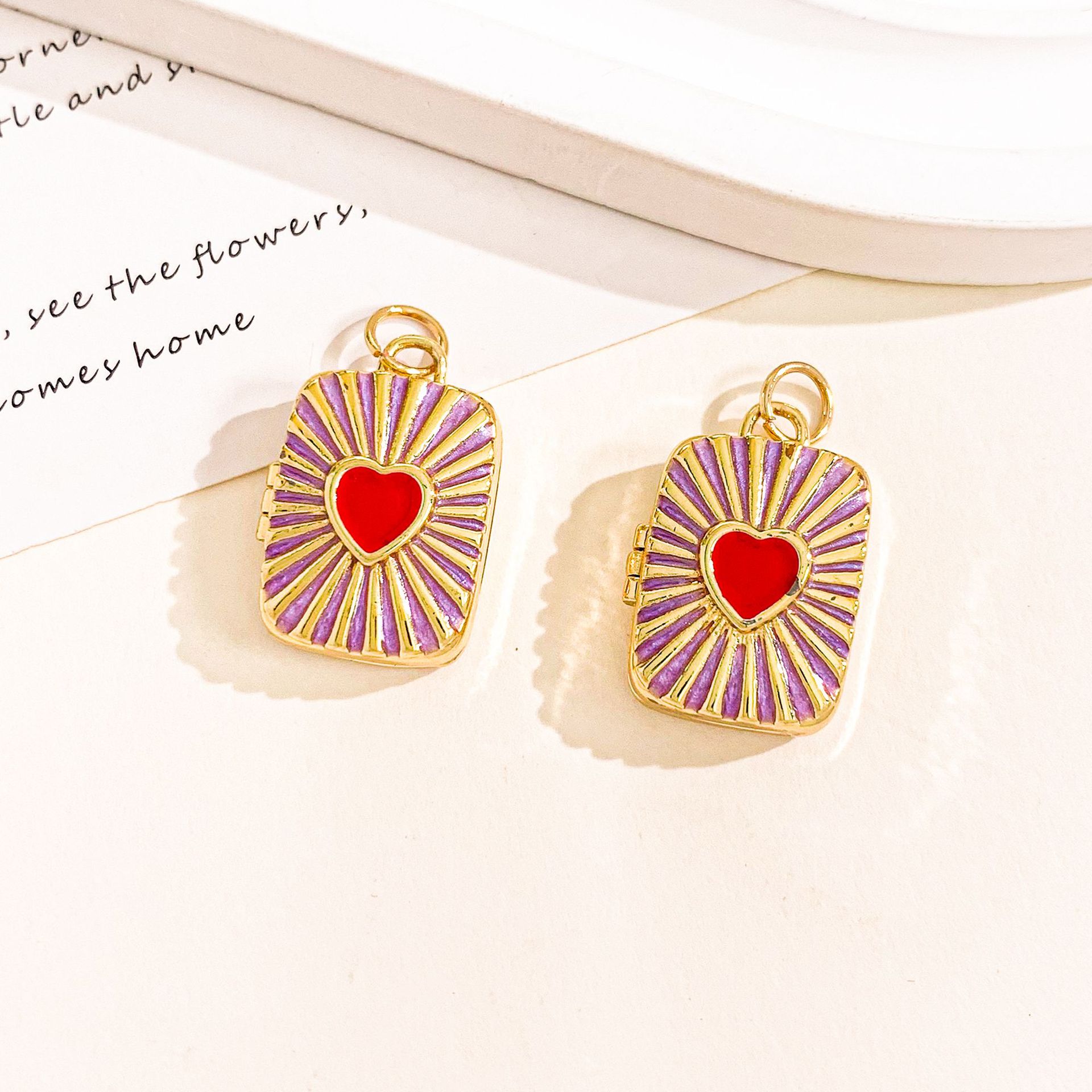 7:Xl4692 love golden purple photo clip pendant can be opened