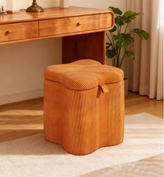 Citrus color-four-leaf clover shaped stool