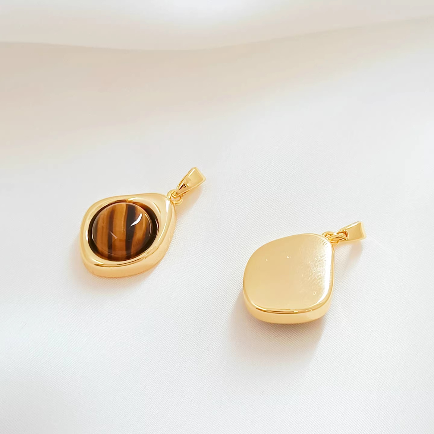 Cz983 water drop tiger eye stone pendant gold