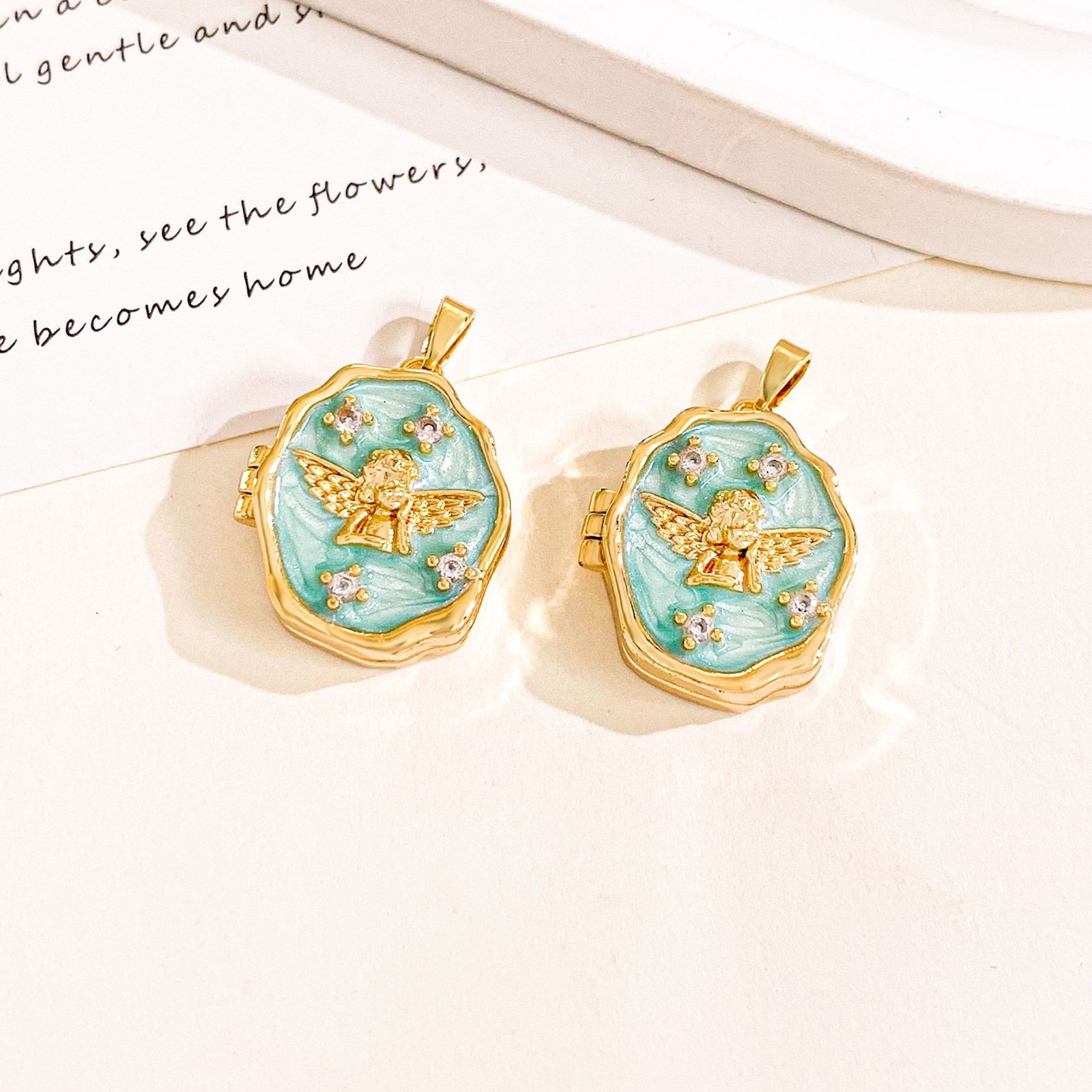 Xl4750 angel gold light blue photo holder pendant