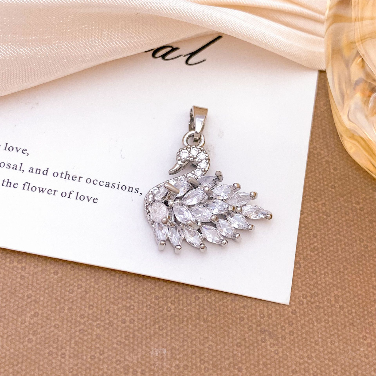 Xl323 swan pendant silver small