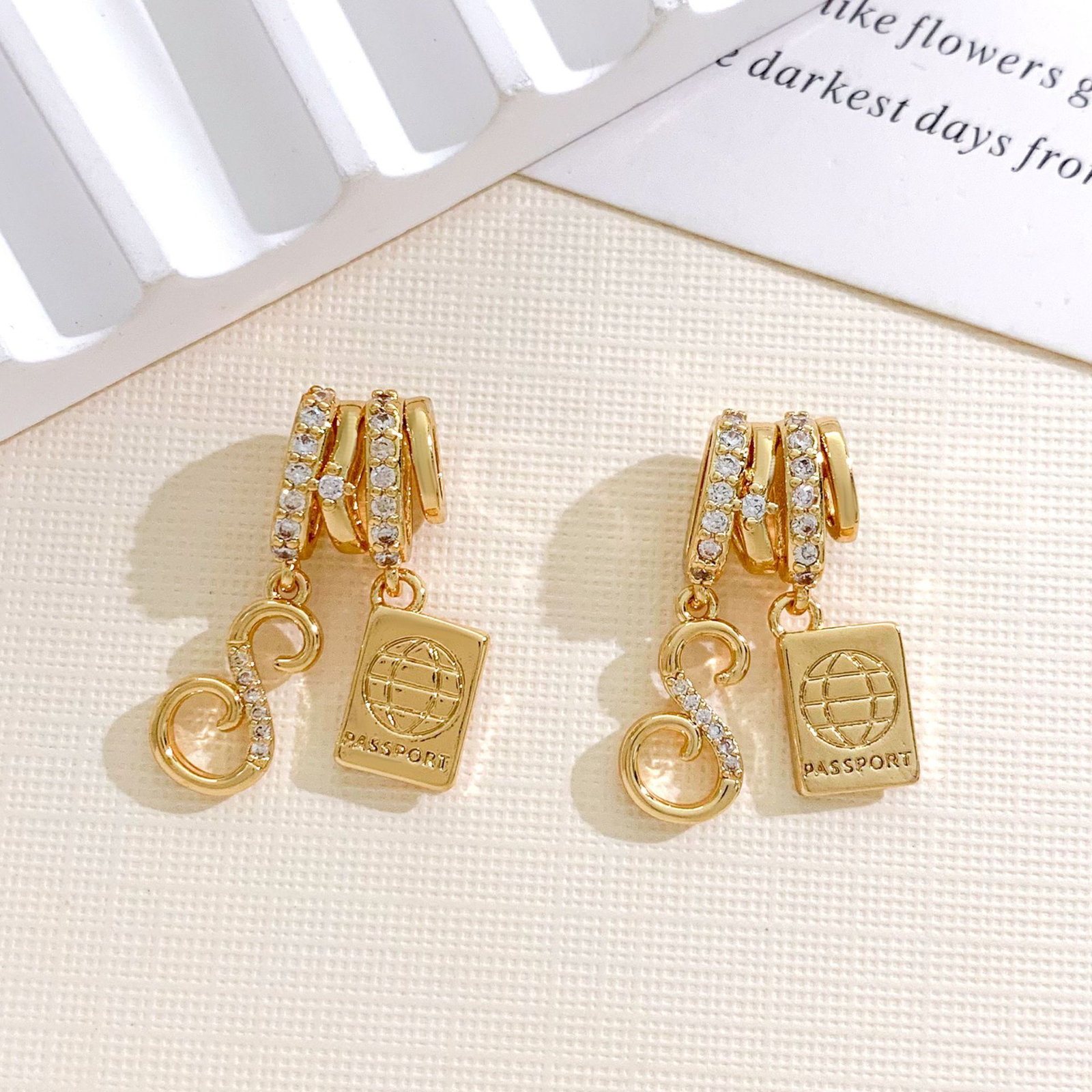 Xl4073 planet letter s combination pendant gold