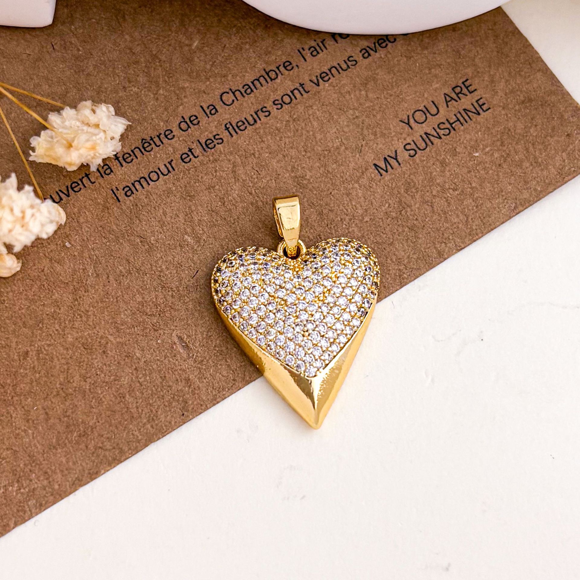 12:Xl5749 love pendant gold