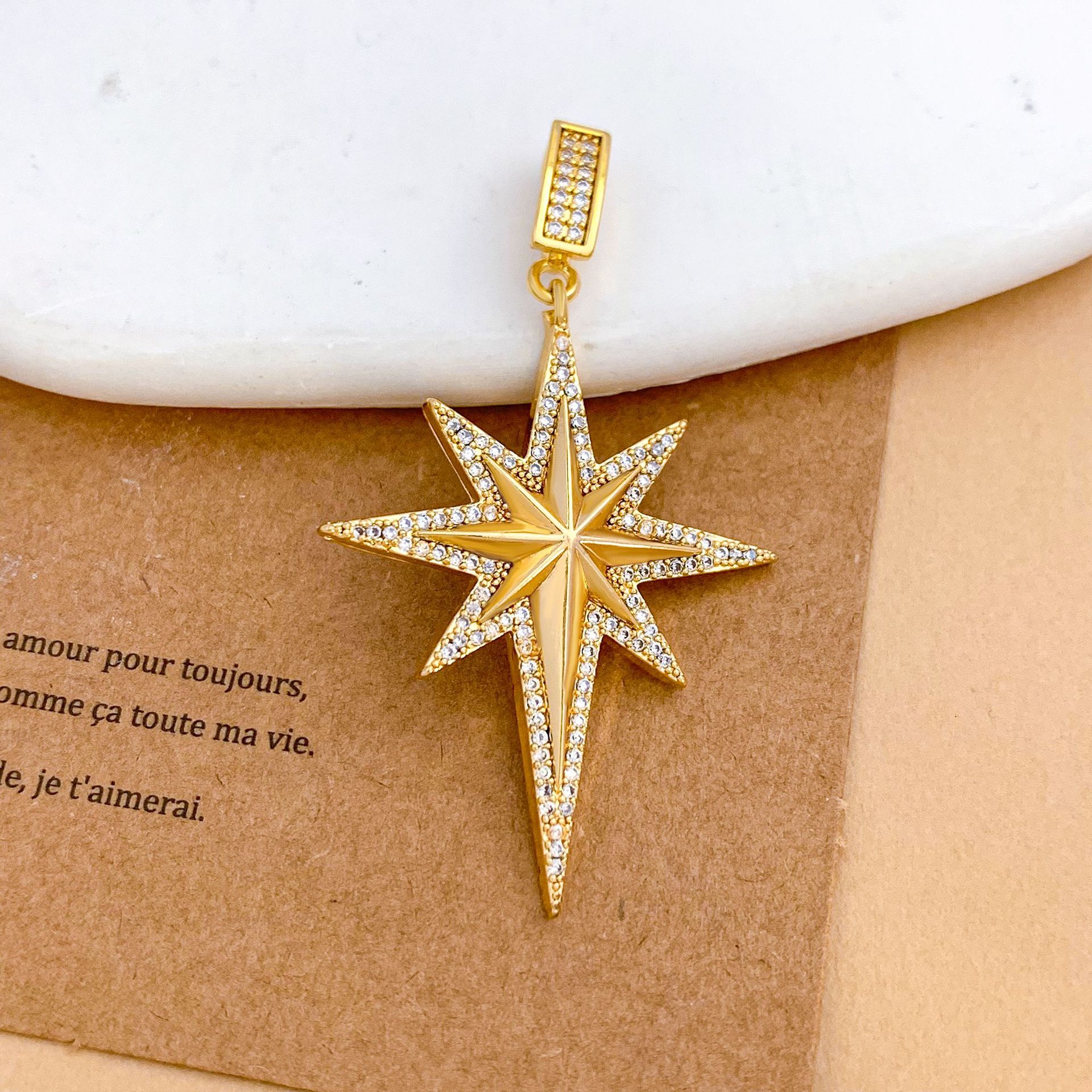 Xl2378 eight-pointed star pendant gold