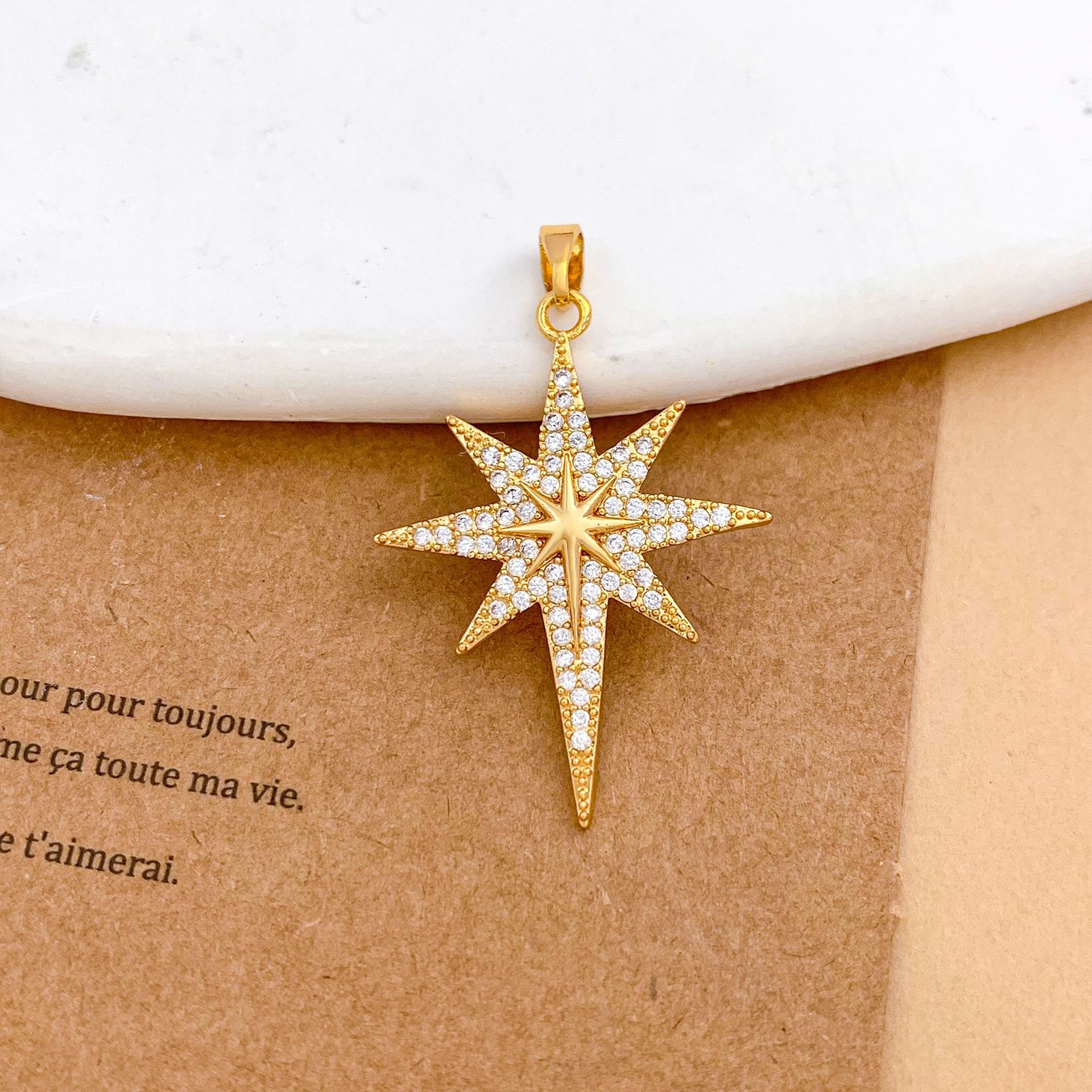 Xl3397 eight-pointed star pendant gold