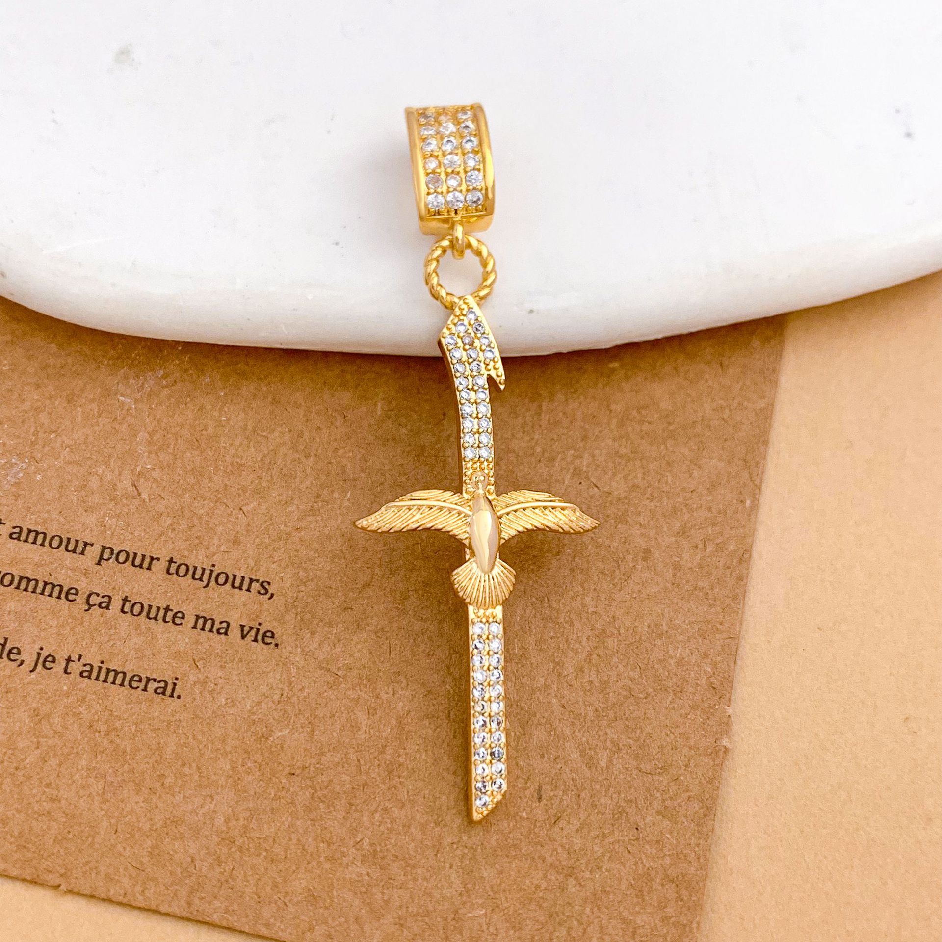 5:Xl2383 dapeng spreading wings pendant gold