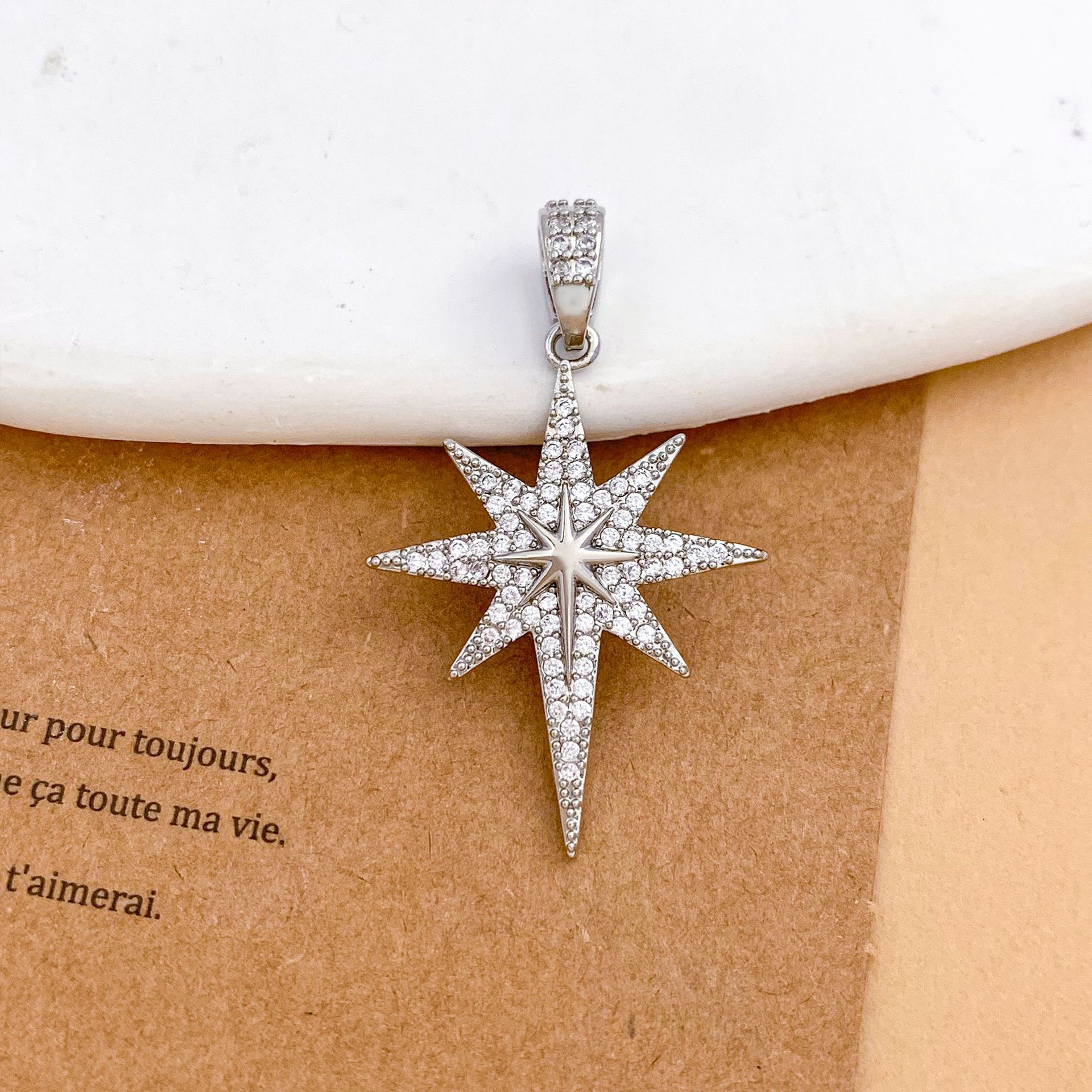 8:Xl3397 eight-pointed star pendant silver