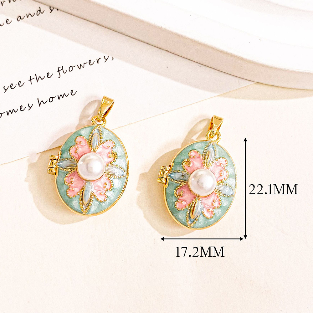 1:Xl4563 flower gold light blue photo clip pendant can be opened