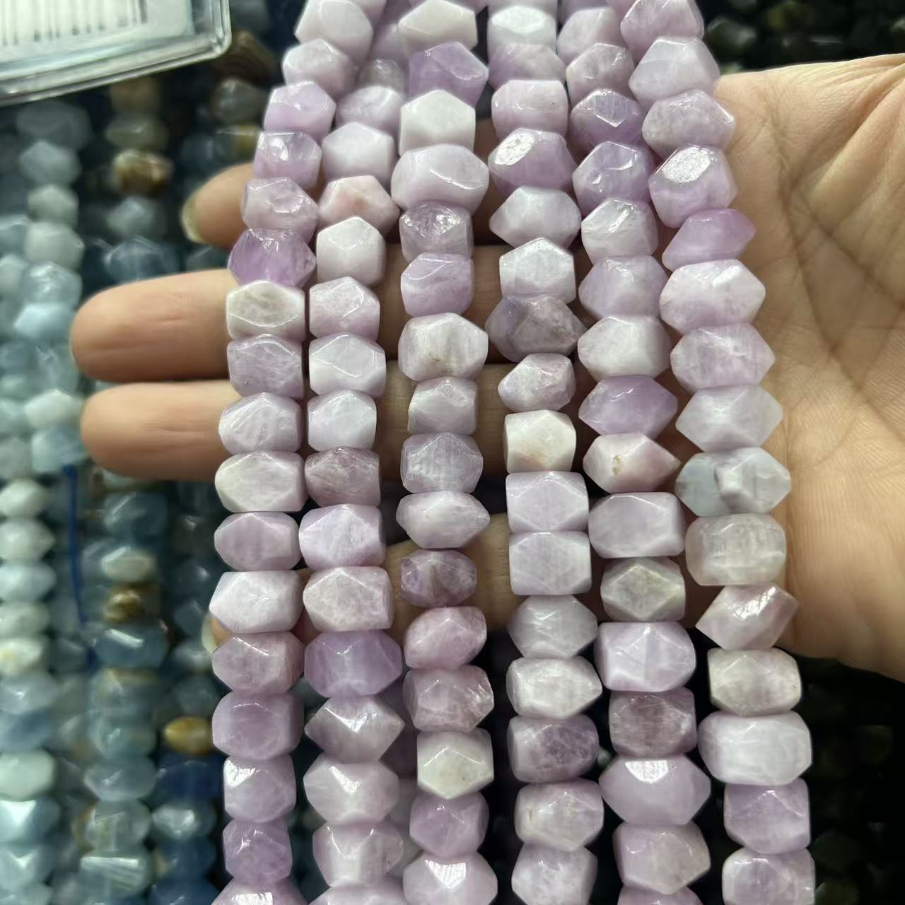 17:Kunzite