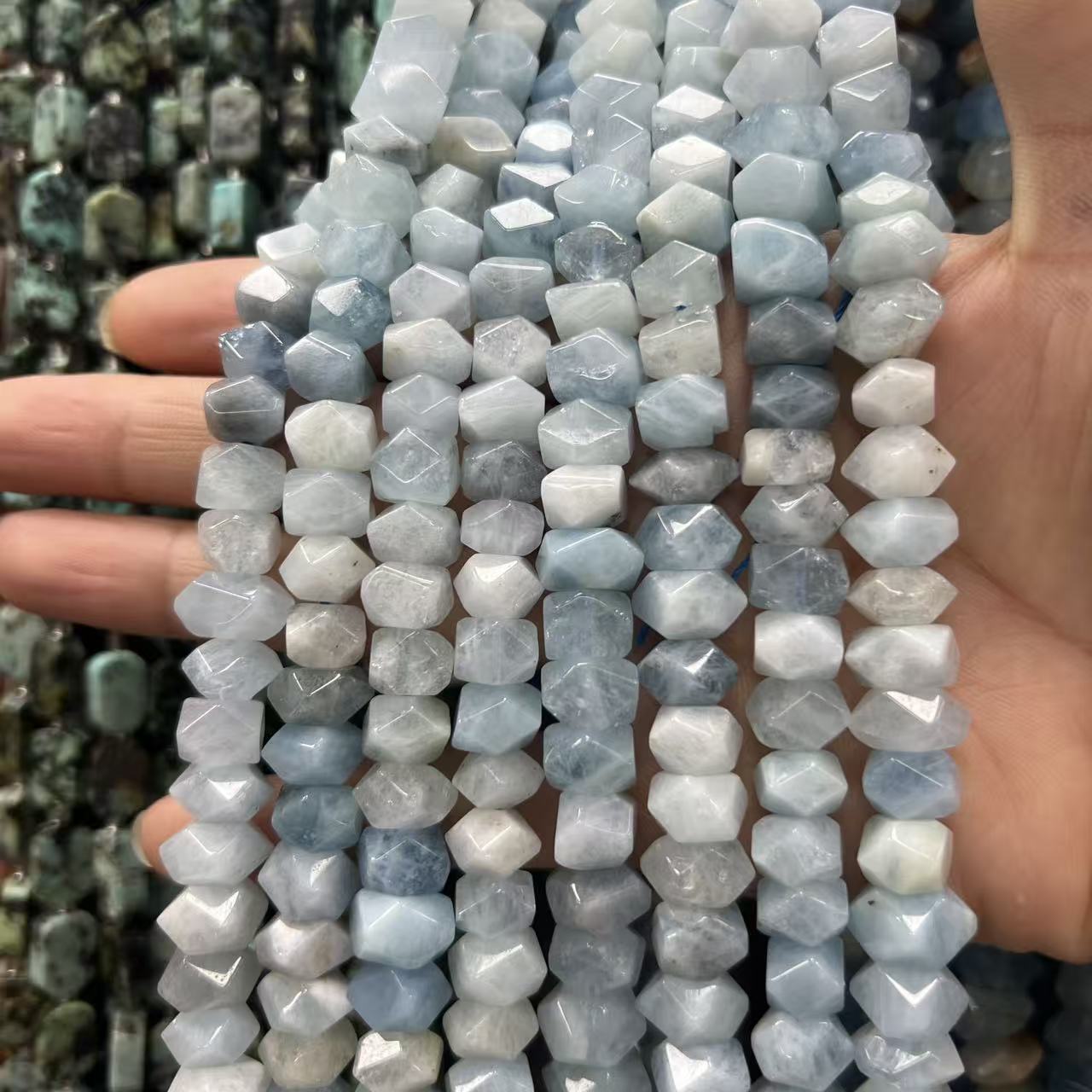 19:Aquamarine