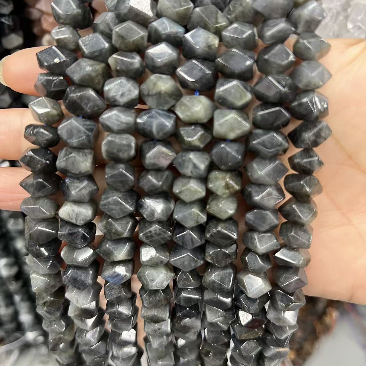 30:Preto Labradorite