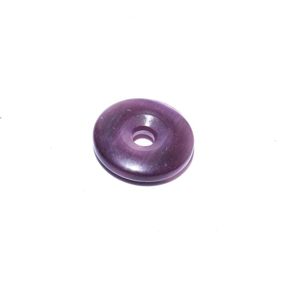 Purple cat's eye stone