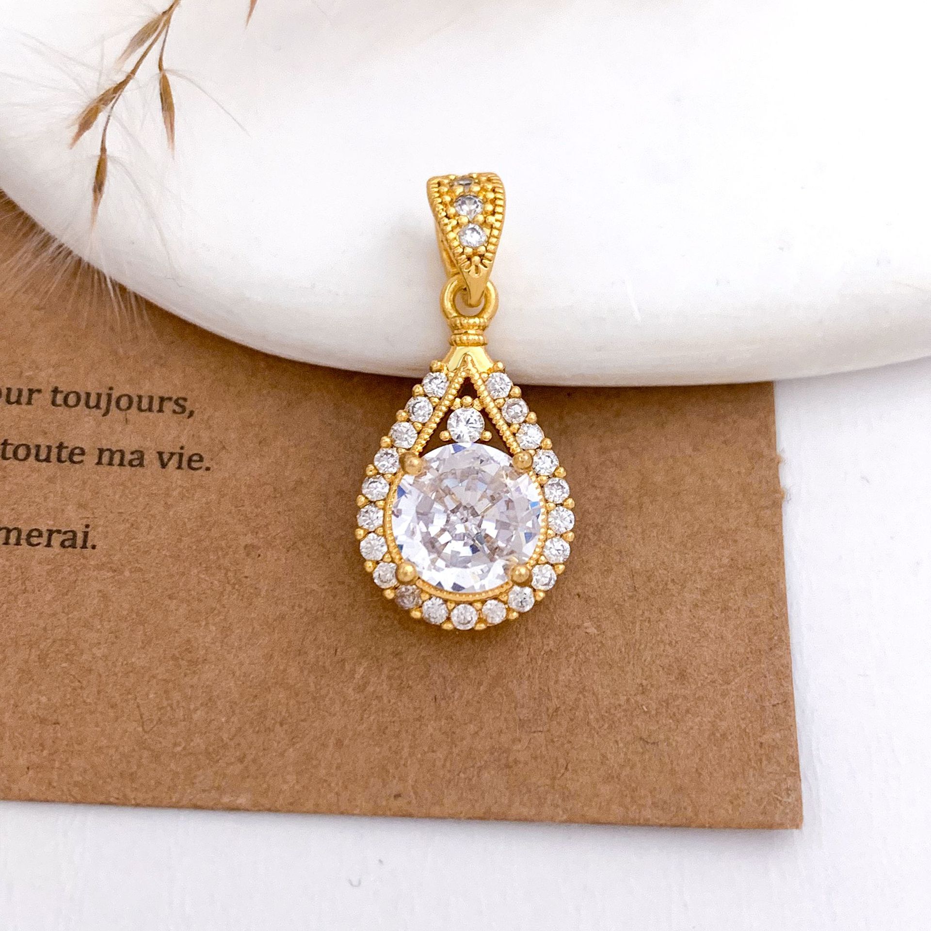 Xl694 ruyi water drop pendant gold