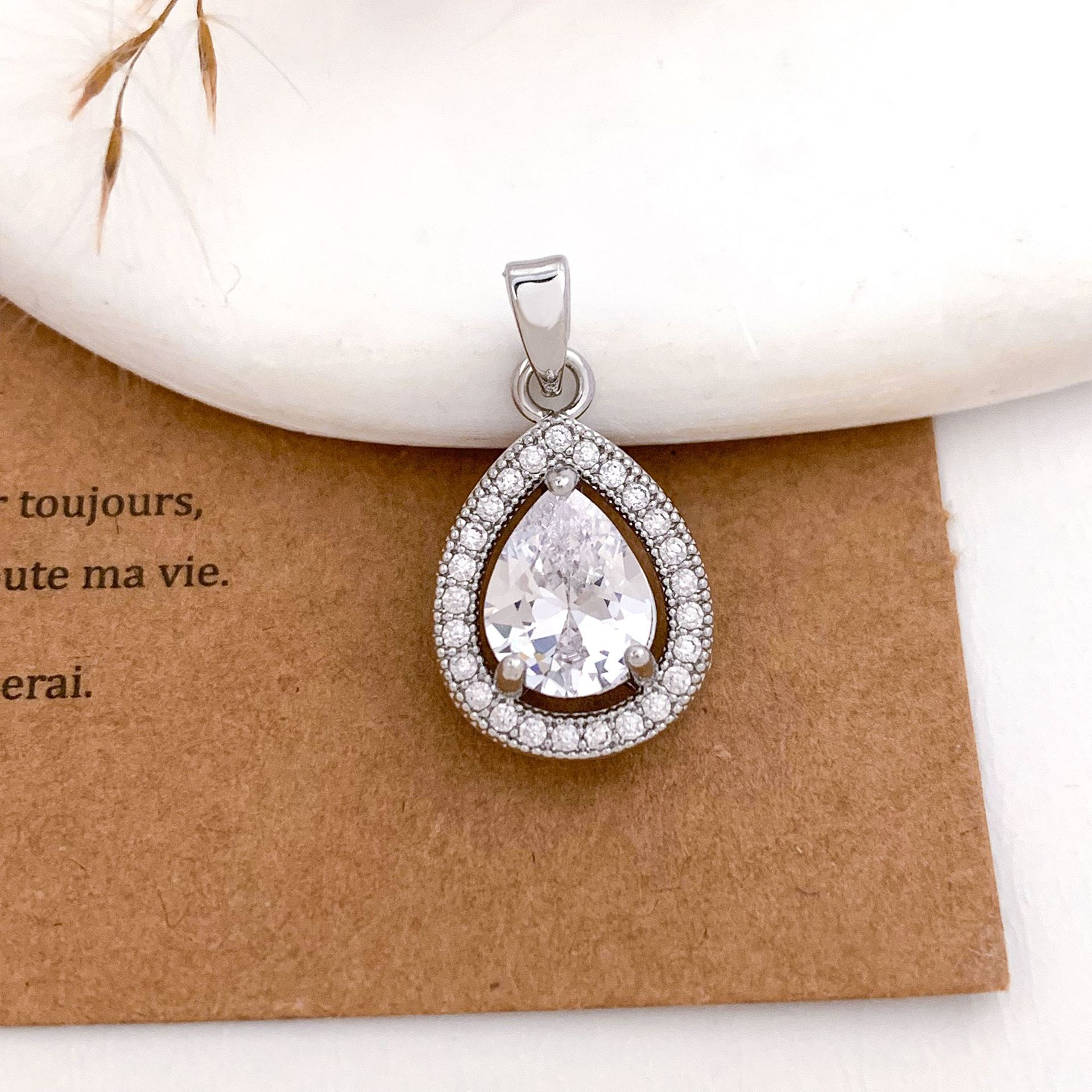 7:Xl2564 hollow water drop pendant silver