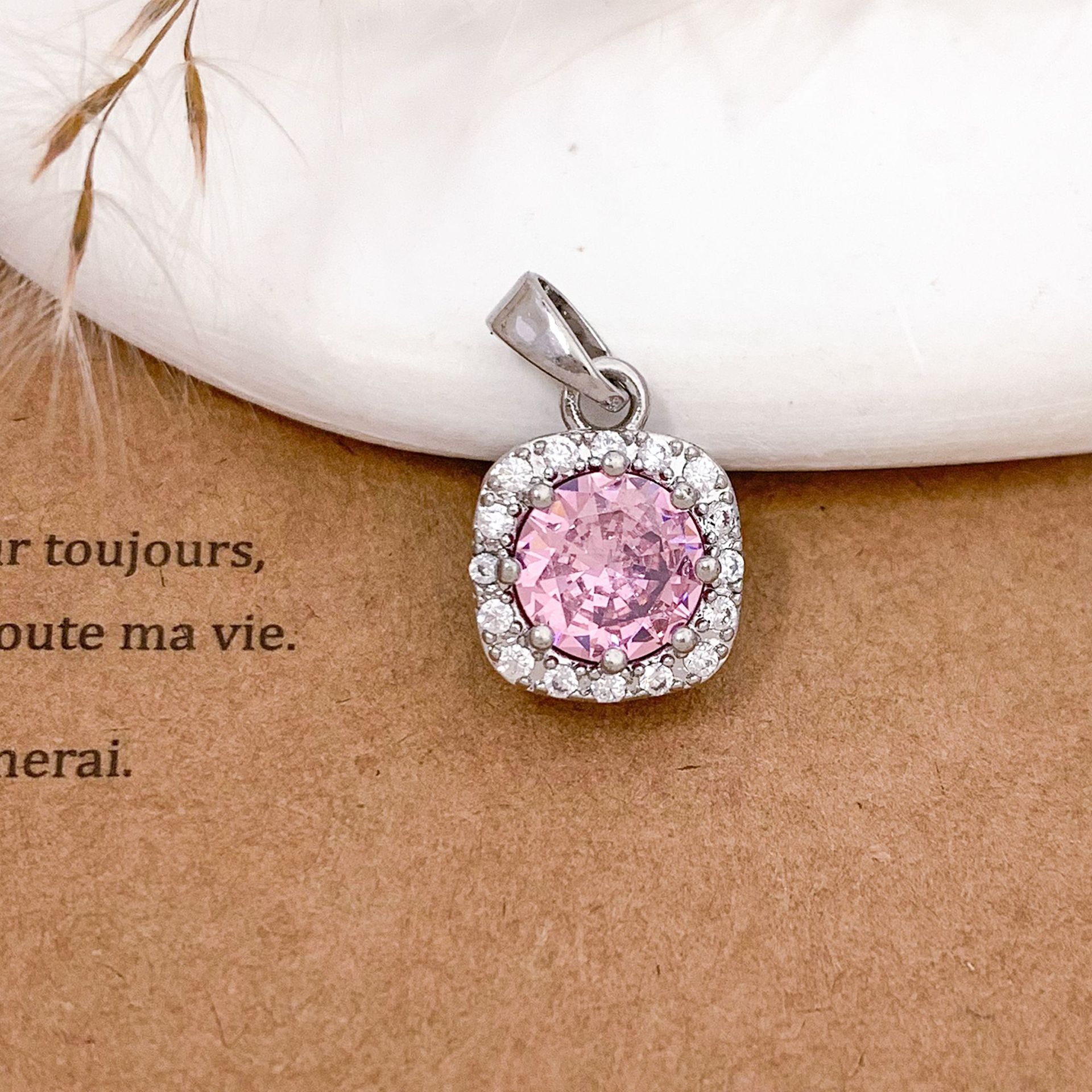 Xl3375 pink square round pendant silver