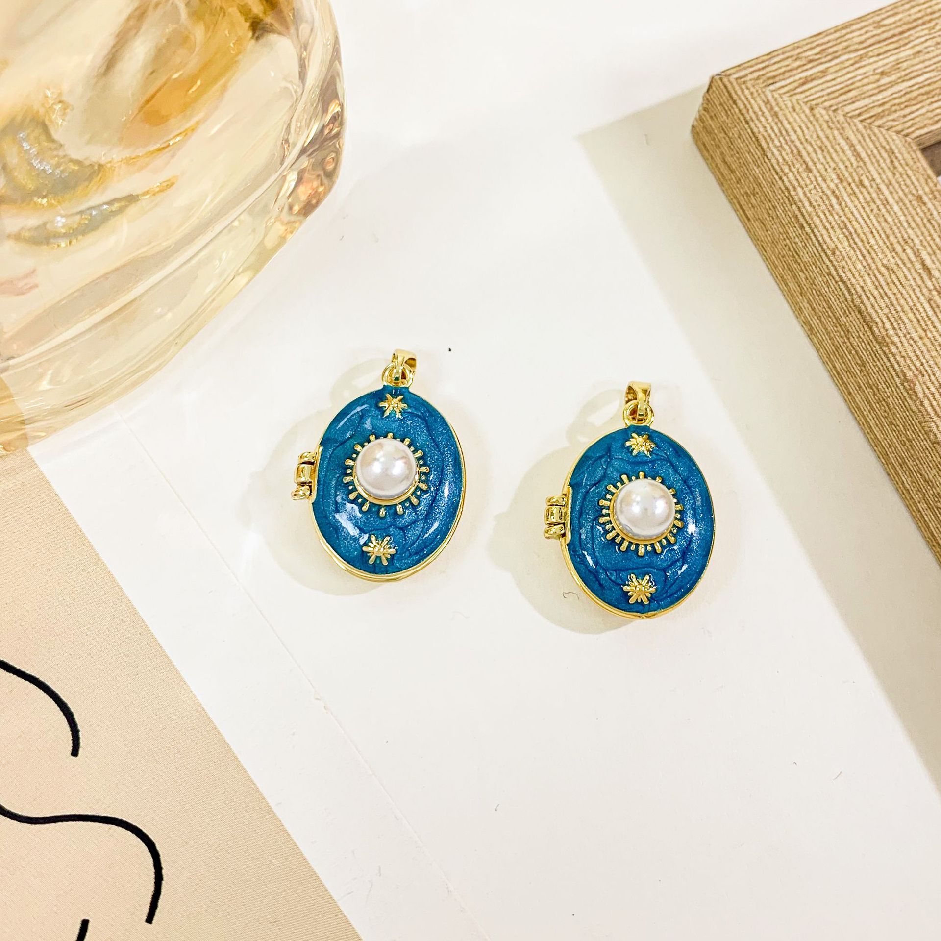 9:Xl4541 star photo box pendant gold blue