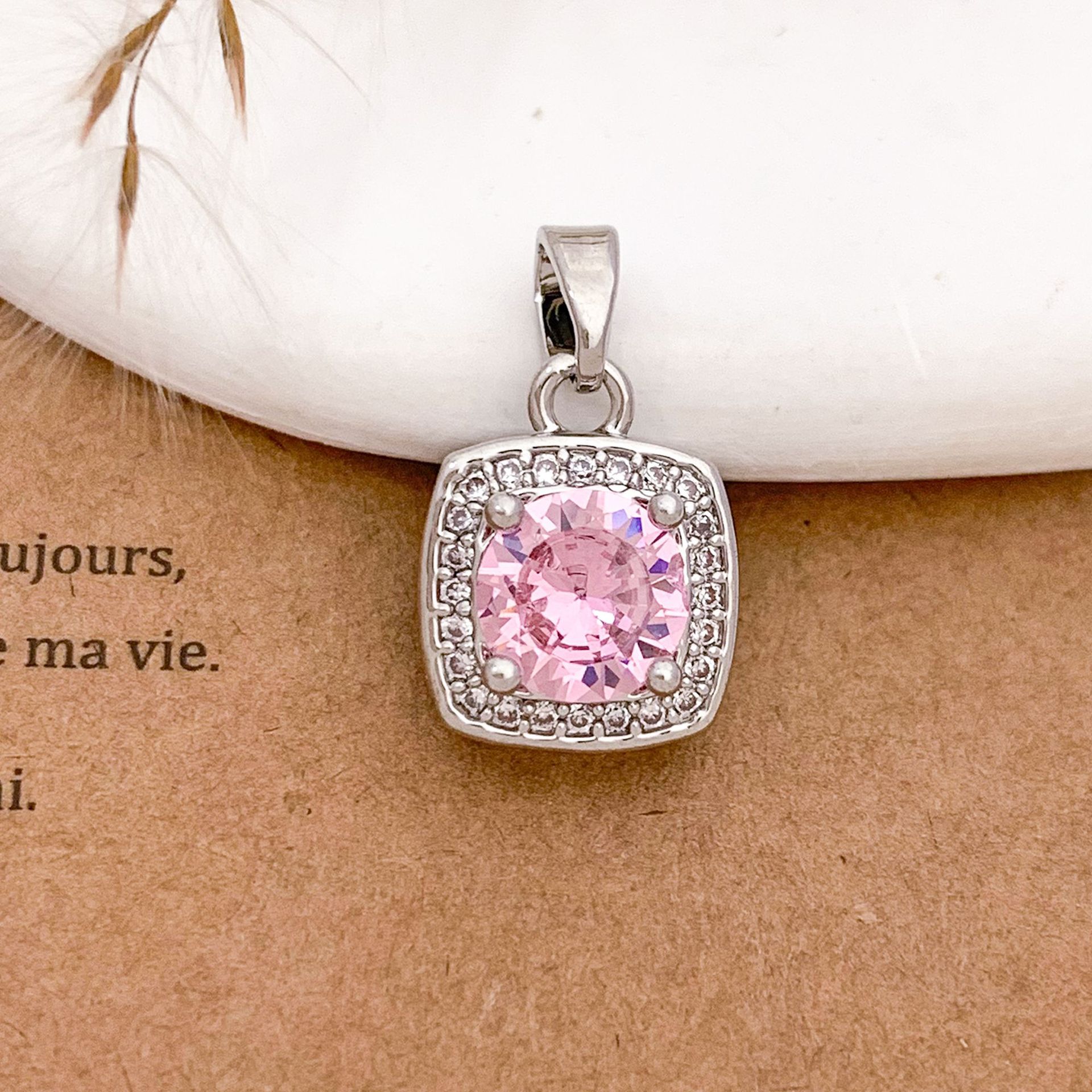 5:Xl2739 pink square pendant silver