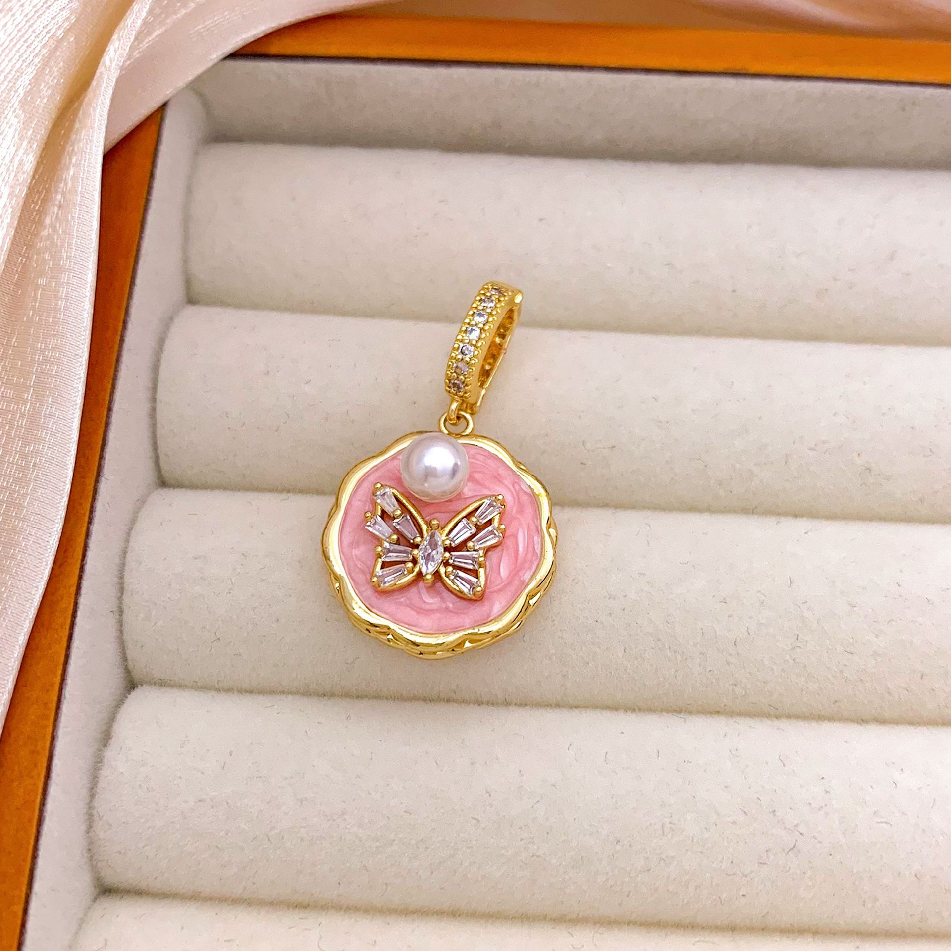 4:Xl3090 pink butterfly pendant gold