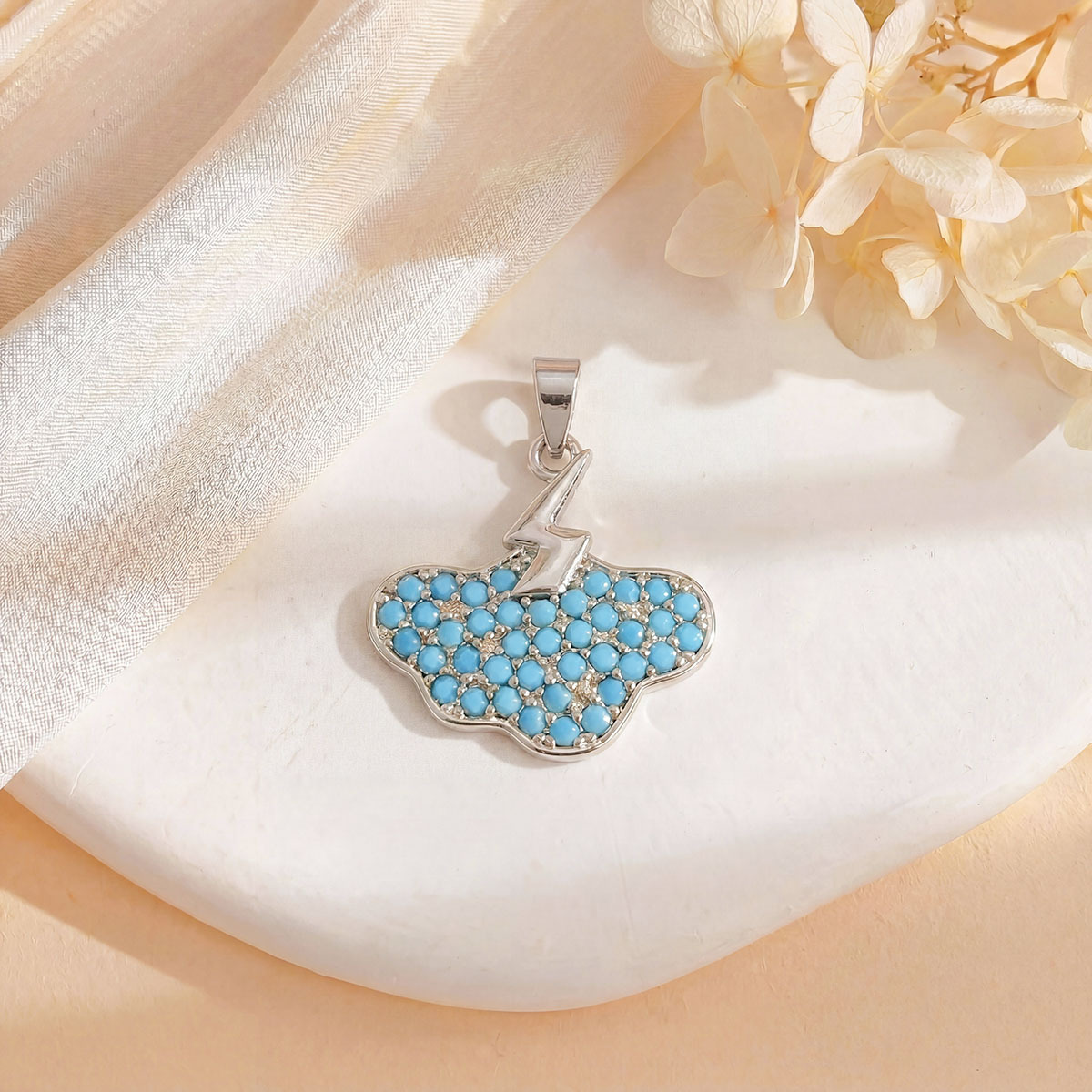 Xl5575 cloud lightning pendant silver