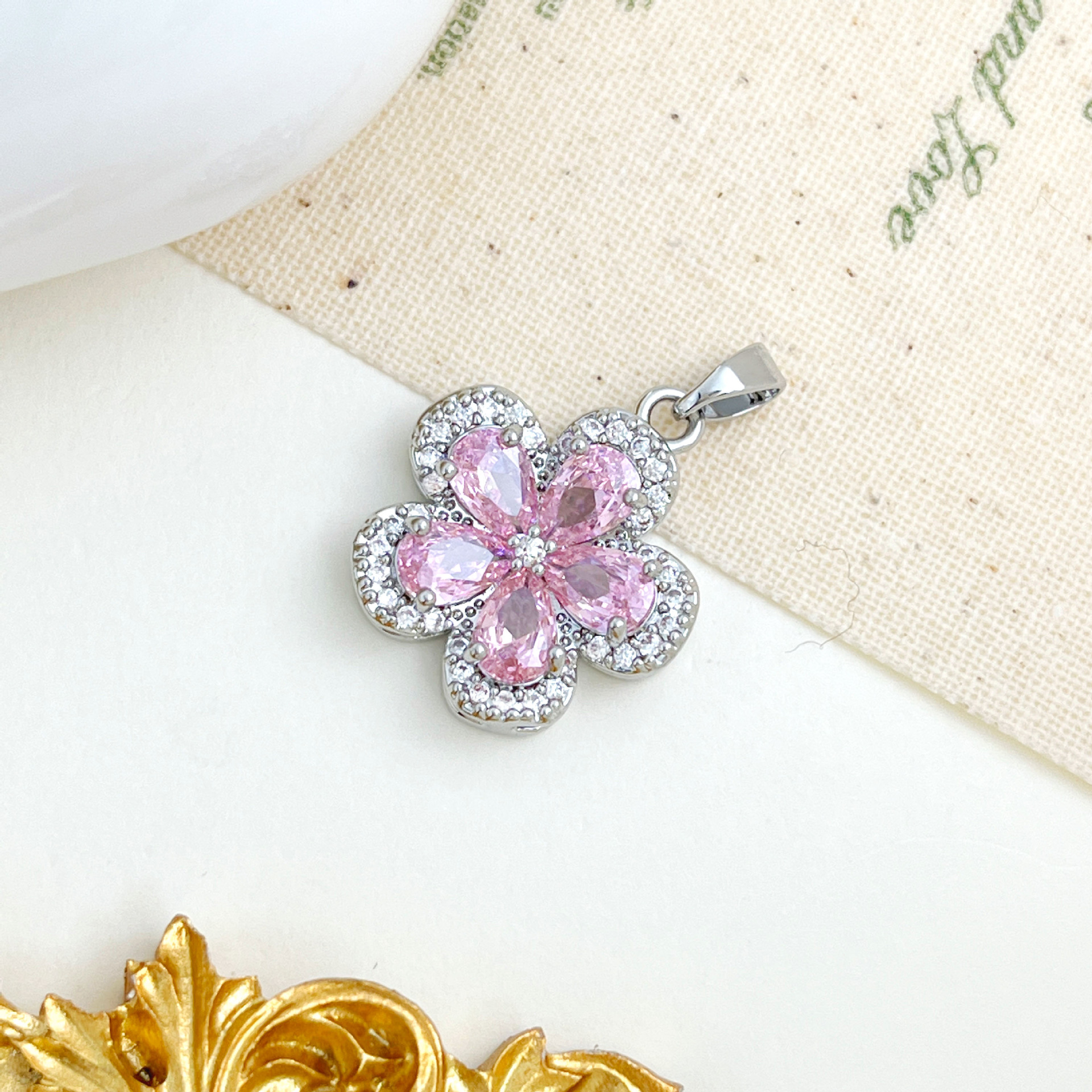 Xl228 pink five-petal flower pendant silver