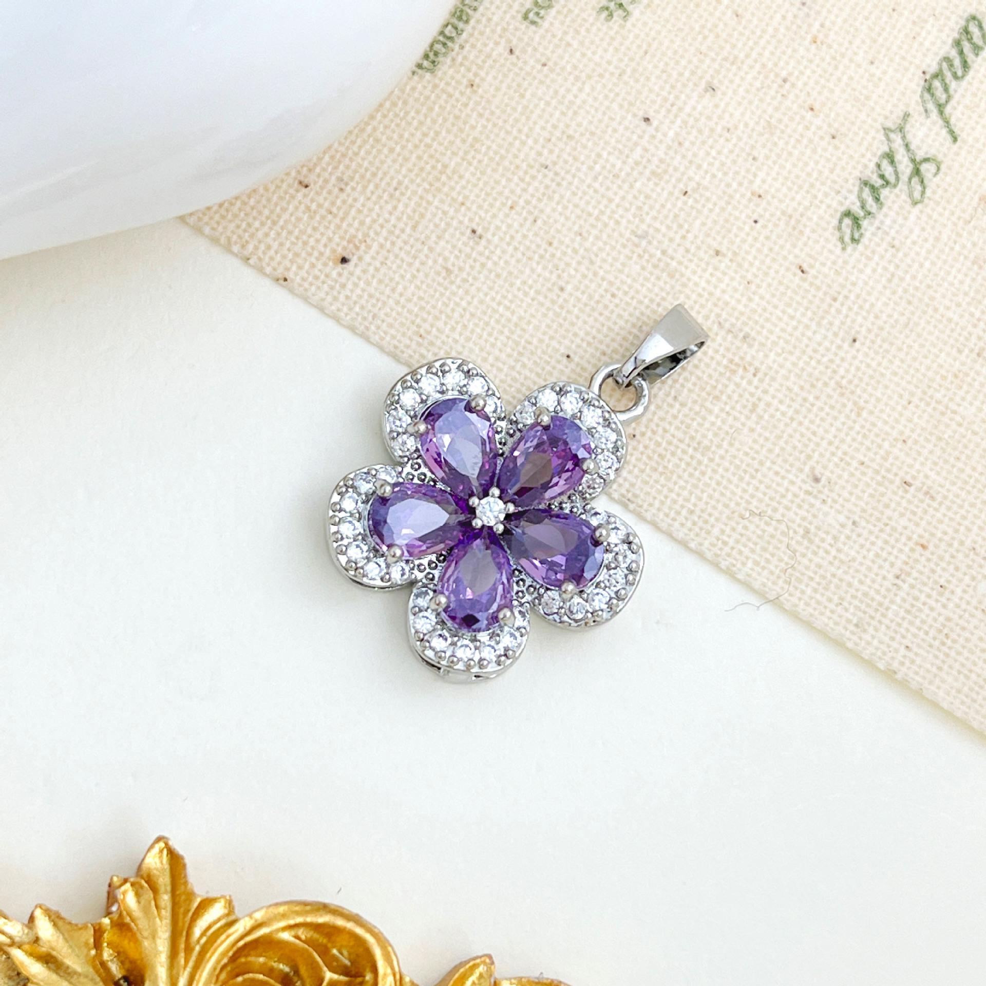 6:Xl228 purple five-petal flower pendant silver