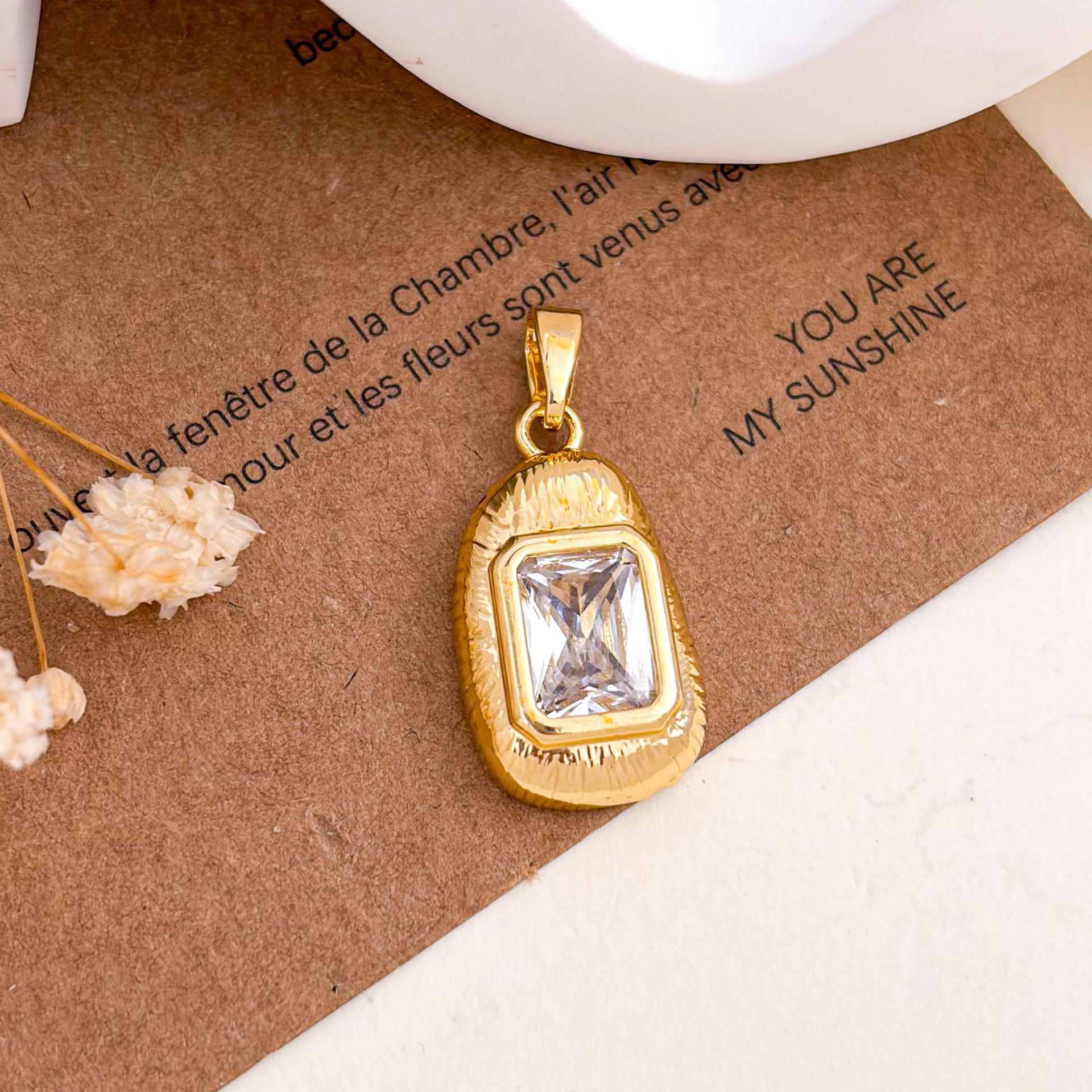 3:Xl5703 water drop square pendant gold