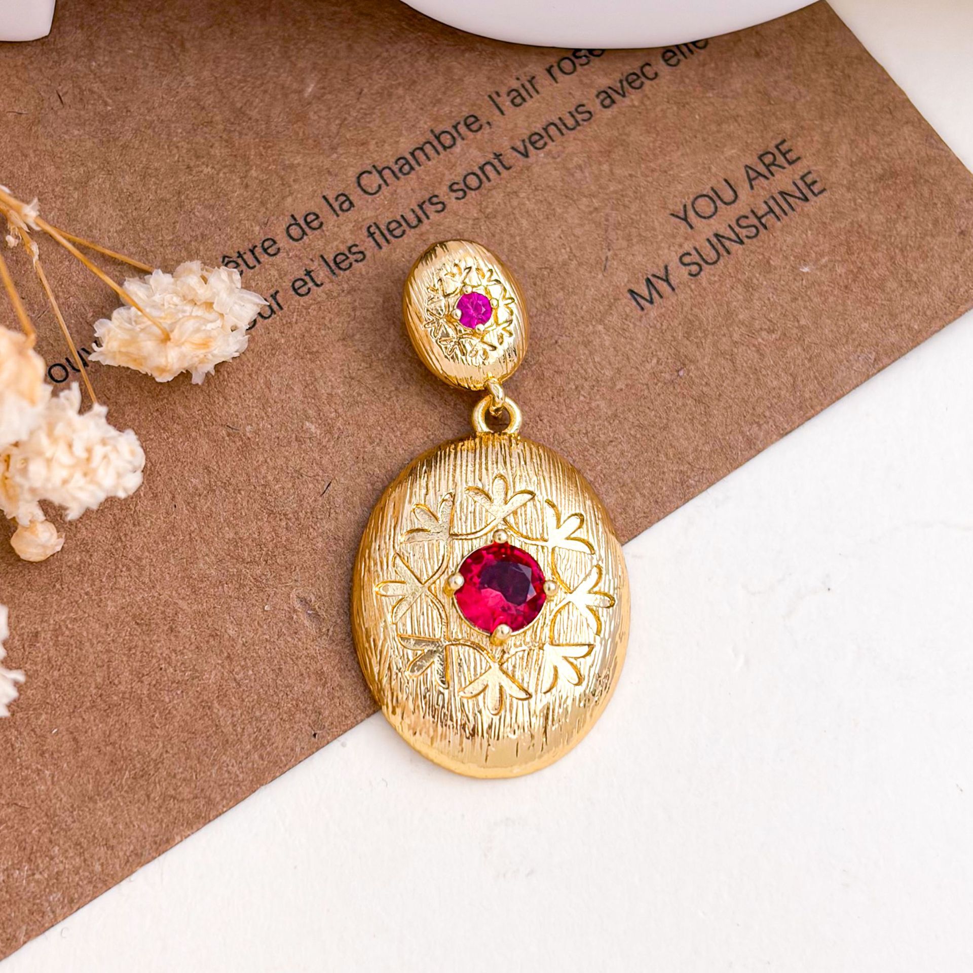 5:Xl5735 snowflake retro pendant gold
