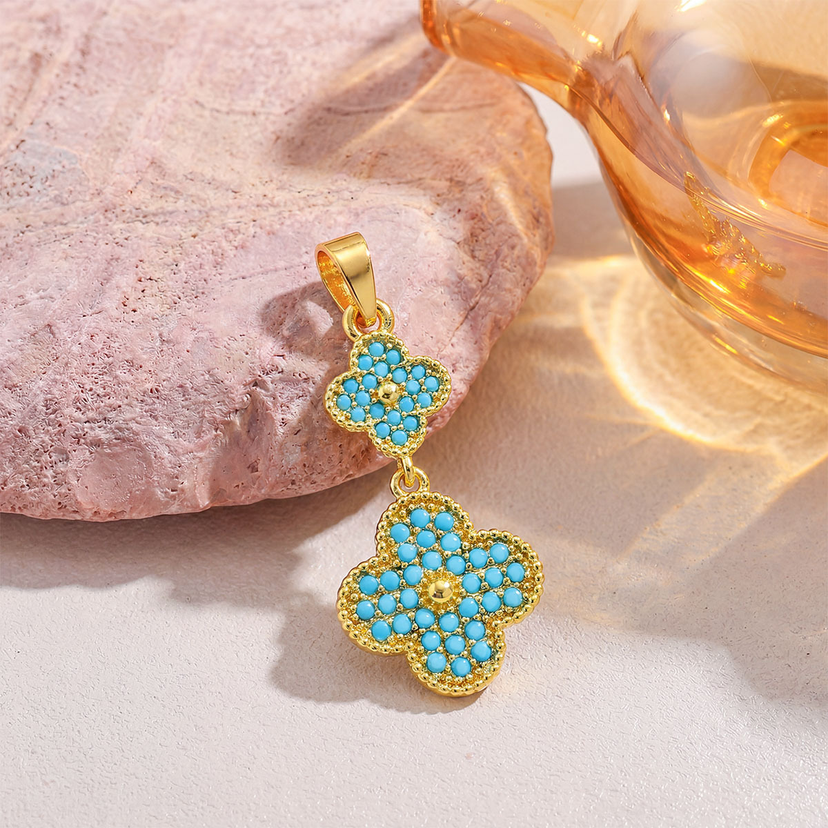 2:Xl1723 clover pendant gold