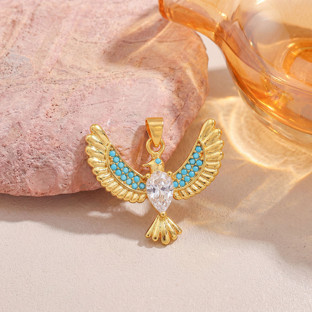15:Xl3818 eagle pendant gold