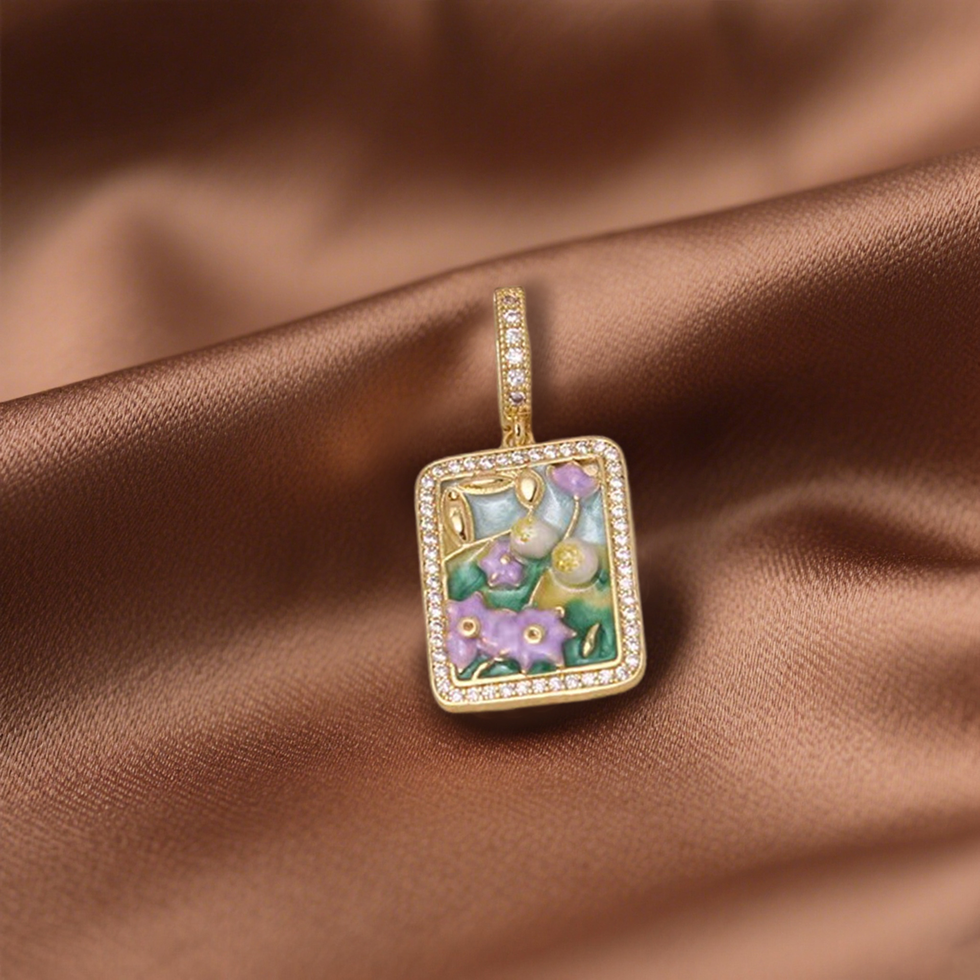 Xl3435 square multi-petal flower pendant gold purp