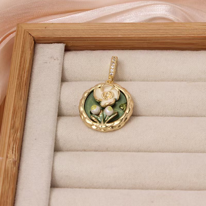 Xl3206 round flower pendant gold green