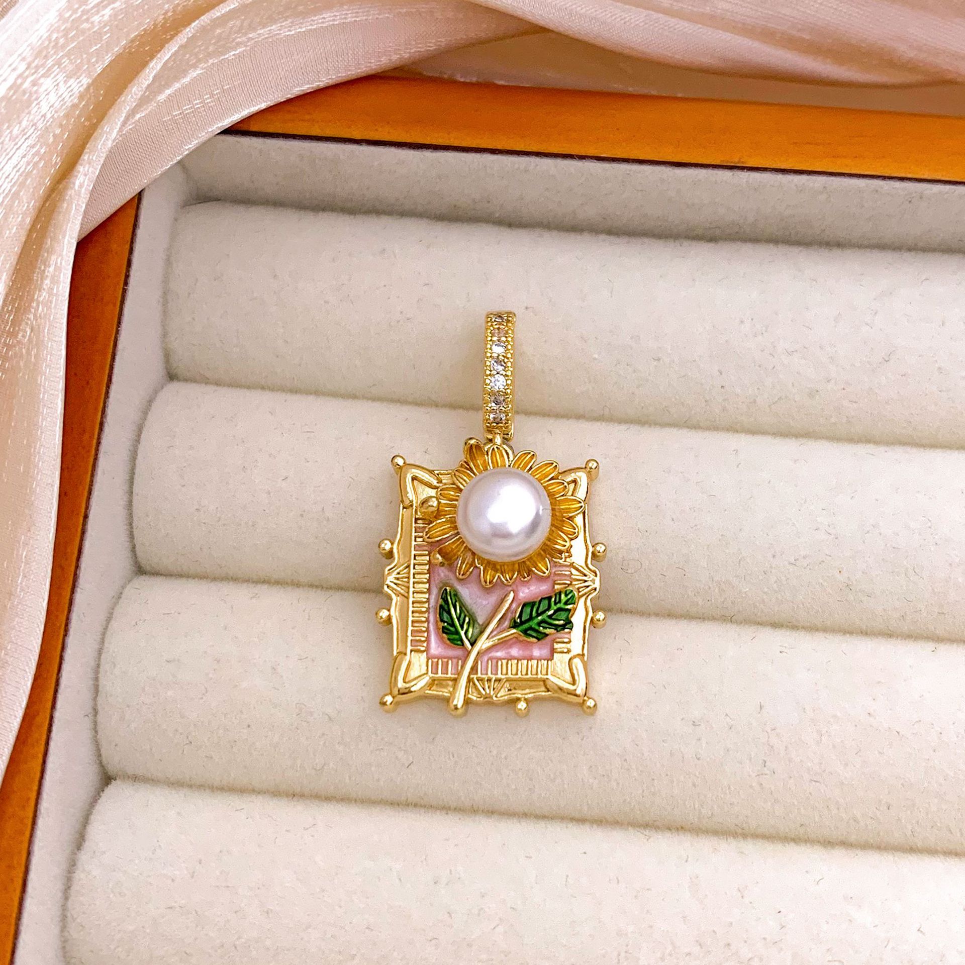 5:Xl3091 sunflower pendant gold pink