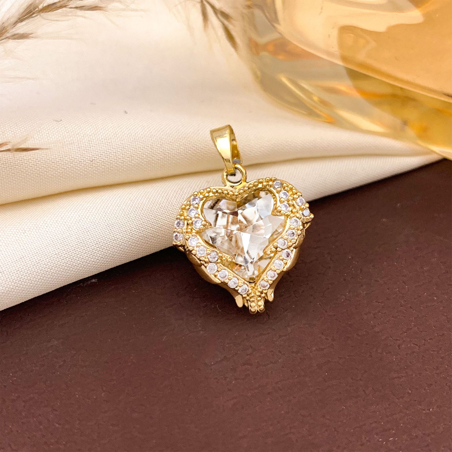 1:Xl138 ocean heart pendant gold