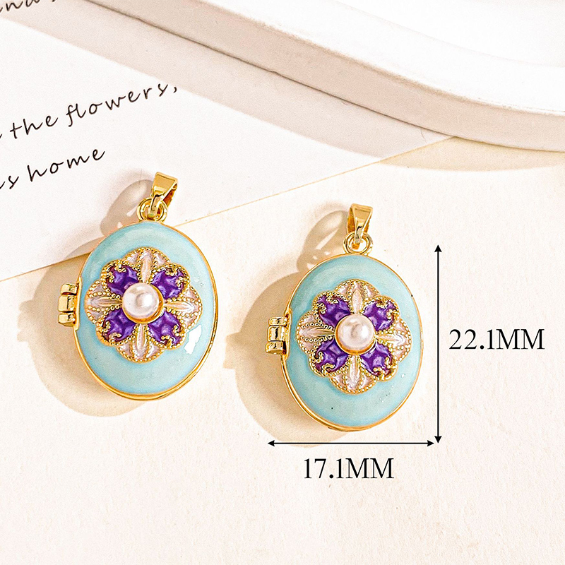 4:Xl4542 all the way with flowers golden light blue photo clip pendant