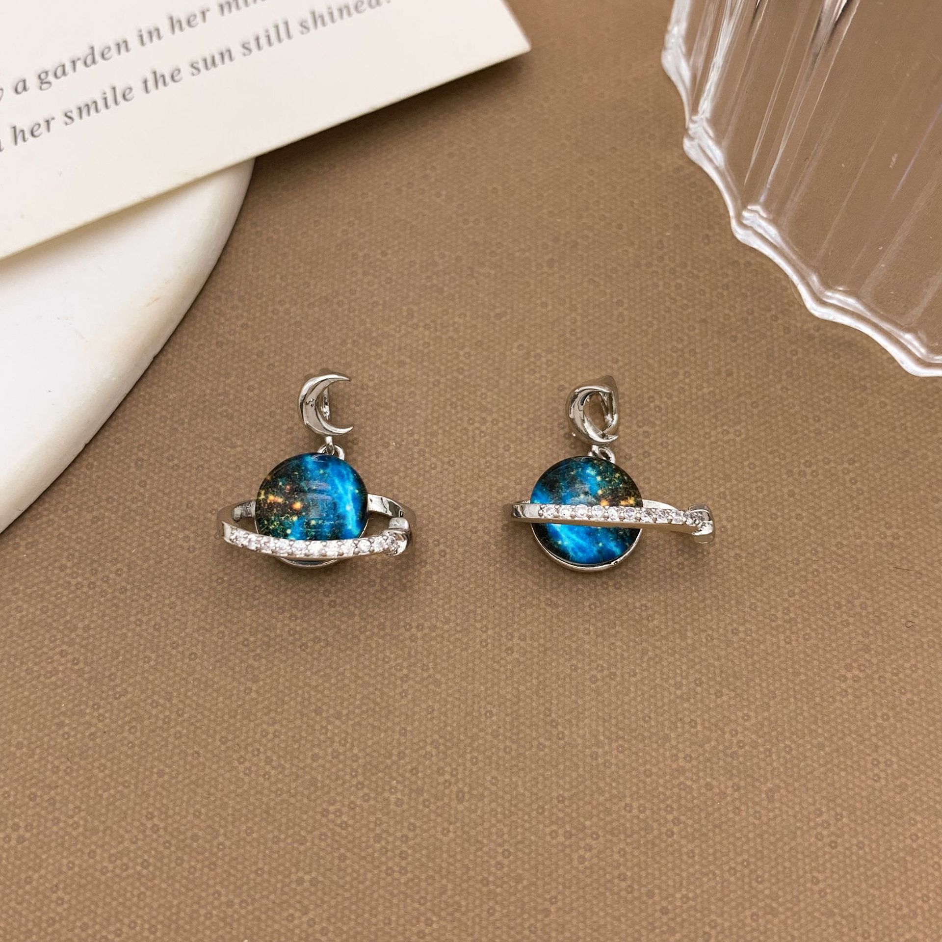 Xl2222 moon planet pendant silver
