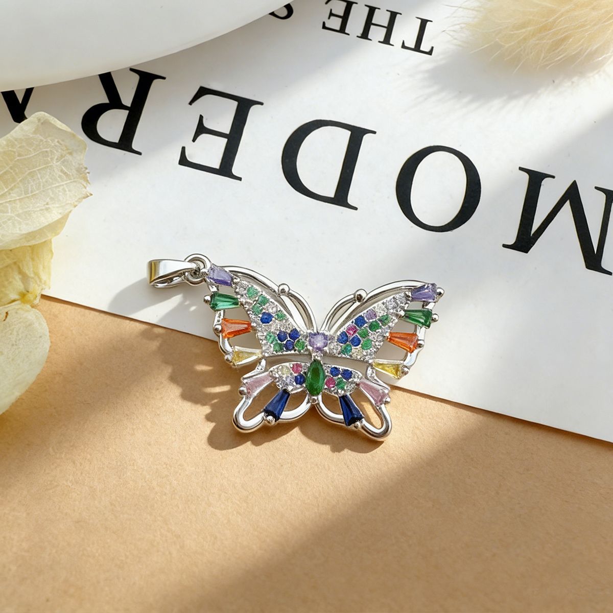 Xl4014 colorful hollow small butterfly pendant sil