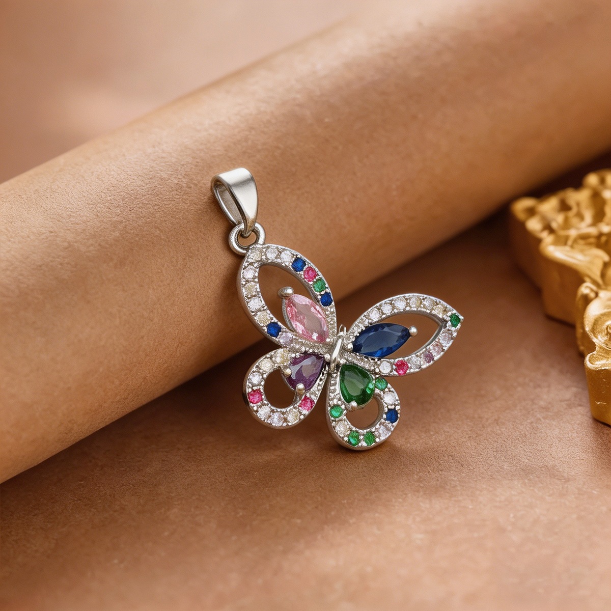 17:Xl3434 colorful hollow butterfly pendant silver