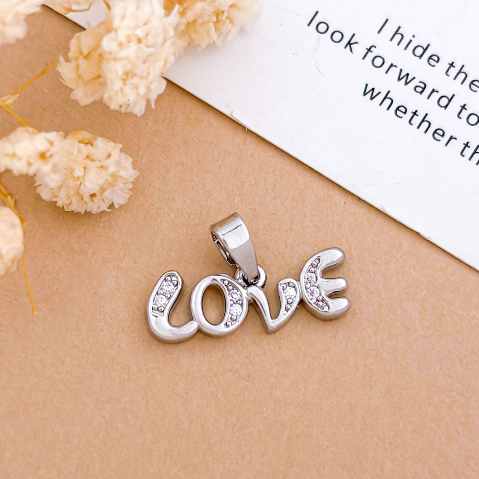 Xl5800love pendant silver